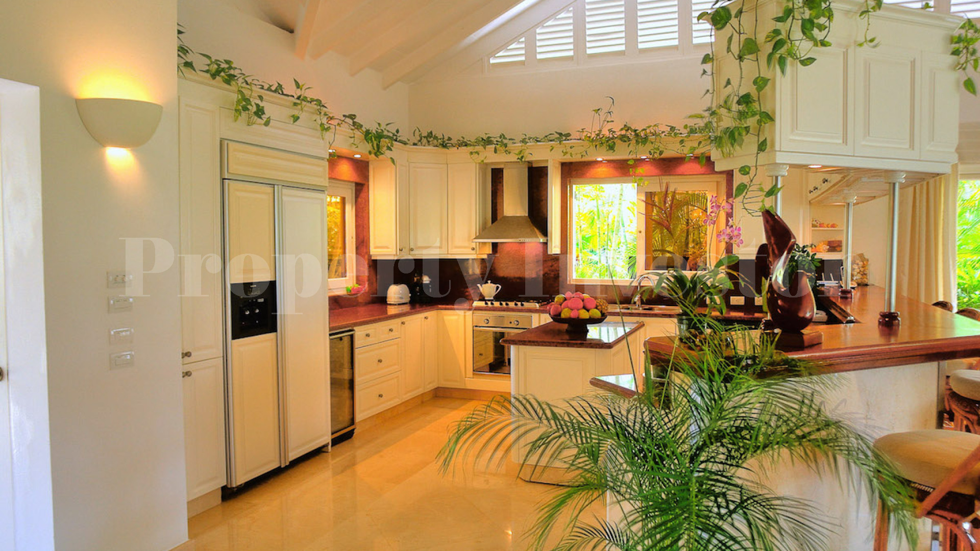 Самая восхитительная и роскошная вилла с 4 спальнями в Лас Терренас