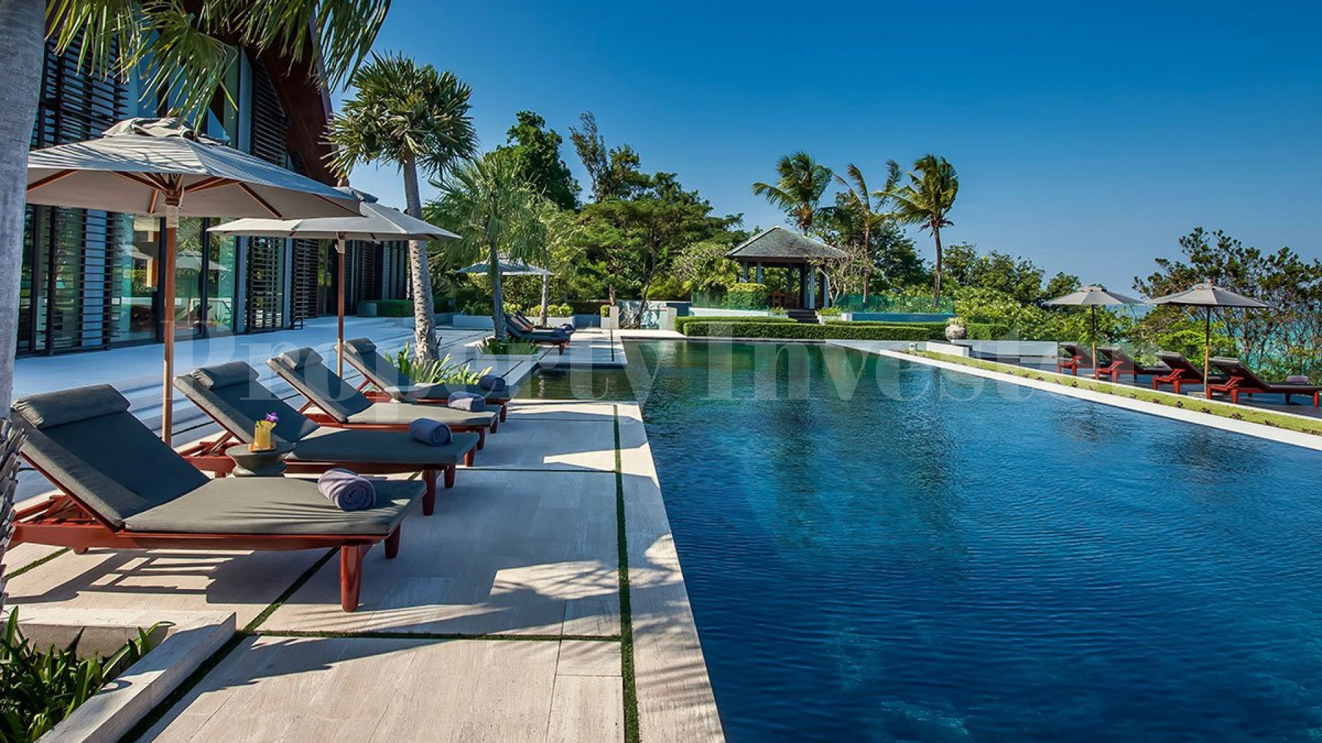 Захватывающая роскошная вилла на 9 спален со своим доступом к пляжу в Кейп Яму, Пхукет