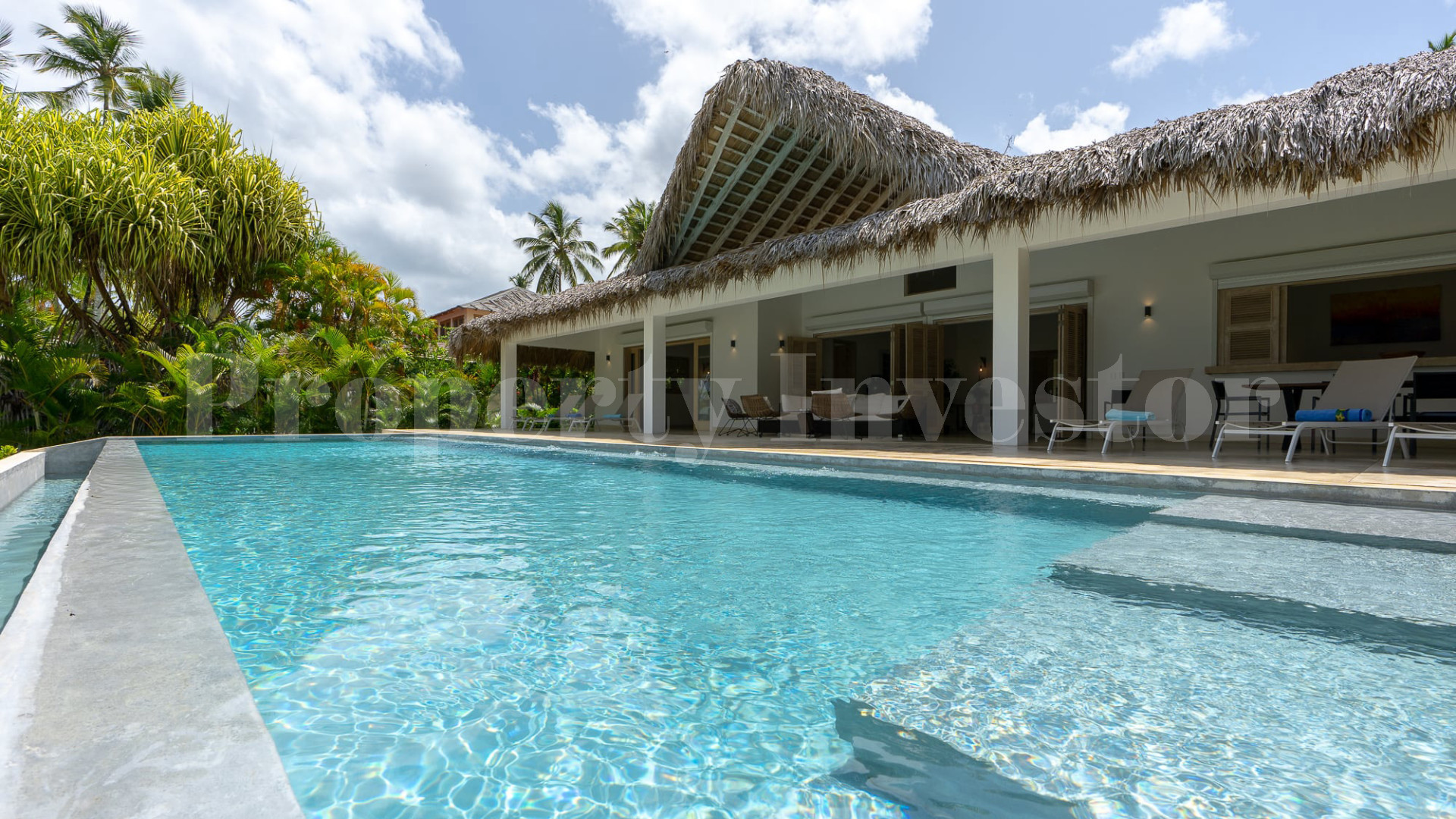 Beautiful 5 Bedroom Luxury Beachfront Villa for Sale at Playa Coson, Las Terrenas