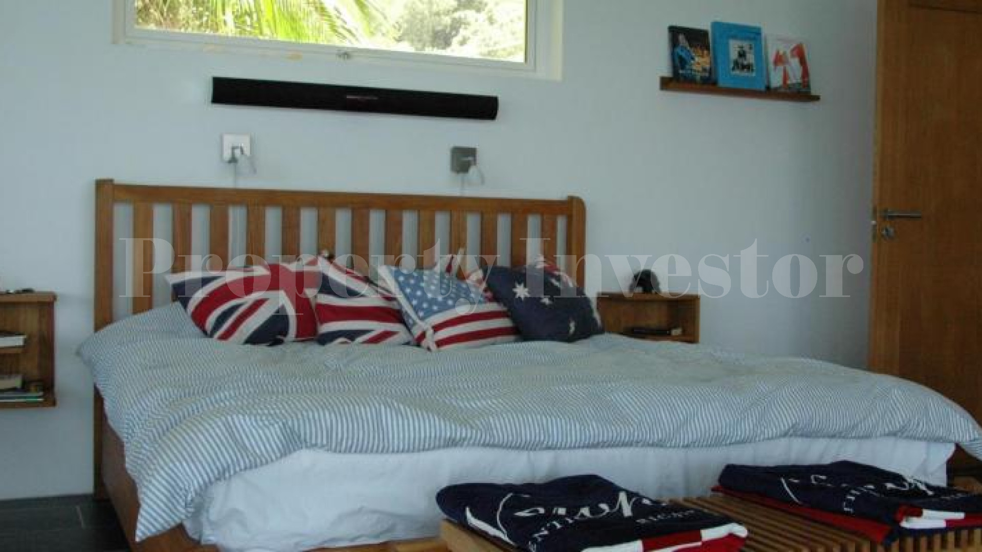 Fantastic 2 Bedroom Luxury Villa with Spectacular Panoramic Sea Views Overlooking Surfer's Beach, Seychelles