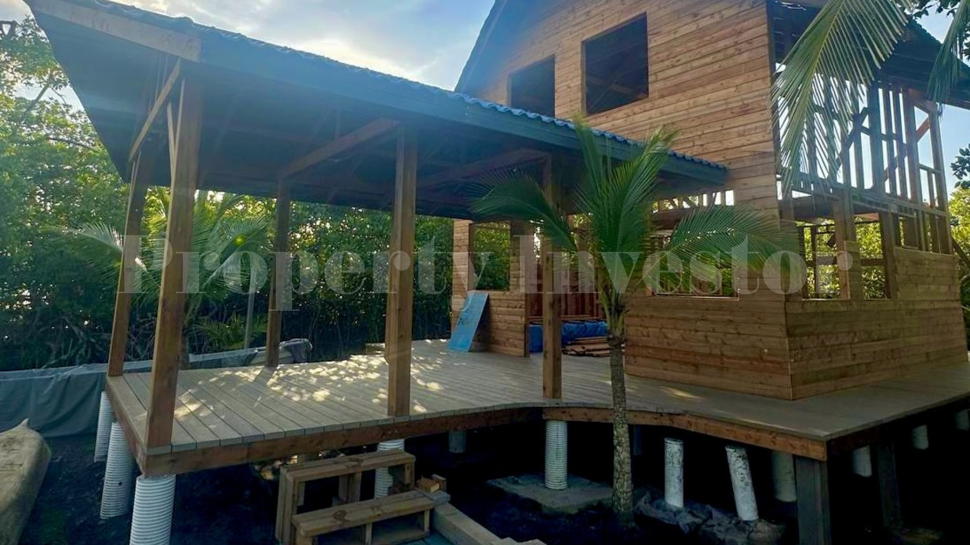 Partially Developed 9,000 m² Private Island with Boats for Sale in Bocas del Toro, Panama