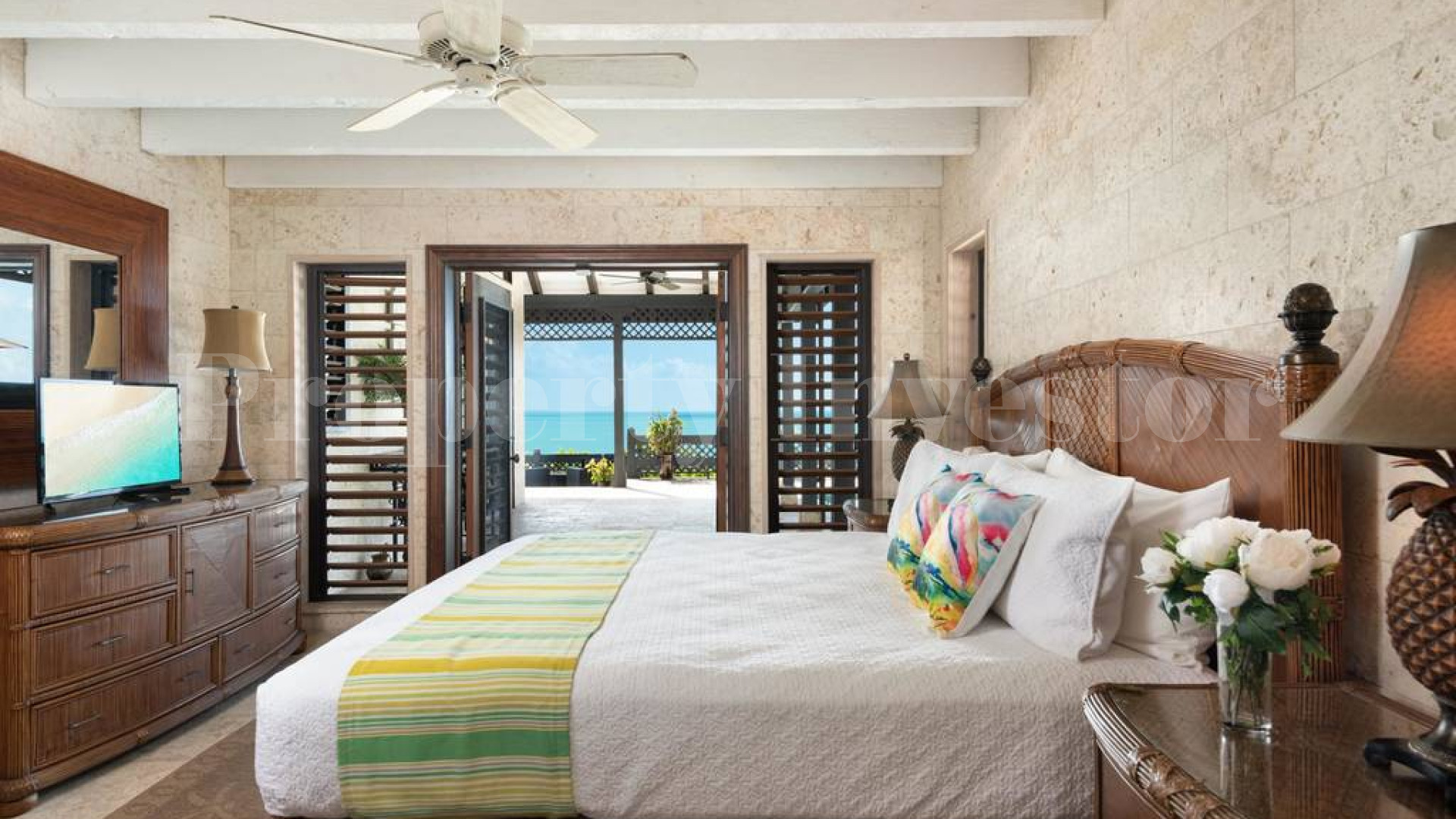 Incredible 6 Bedroom Luxury Oceanview Villa with Private Beach Access for Sale in Sapodilla Bay, Turks & Caicos