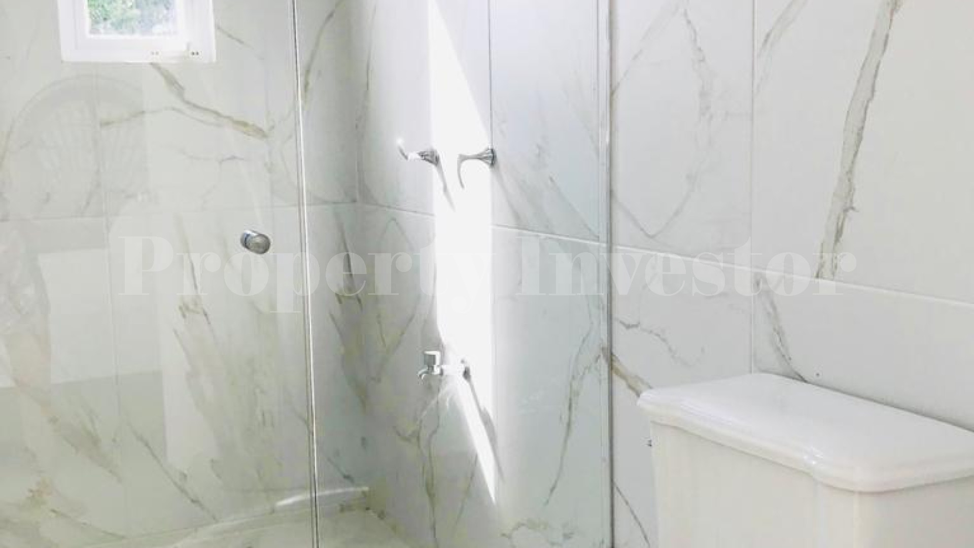 Chic Upgraded 3 Bedroom Colonial Home for Sale in Merida