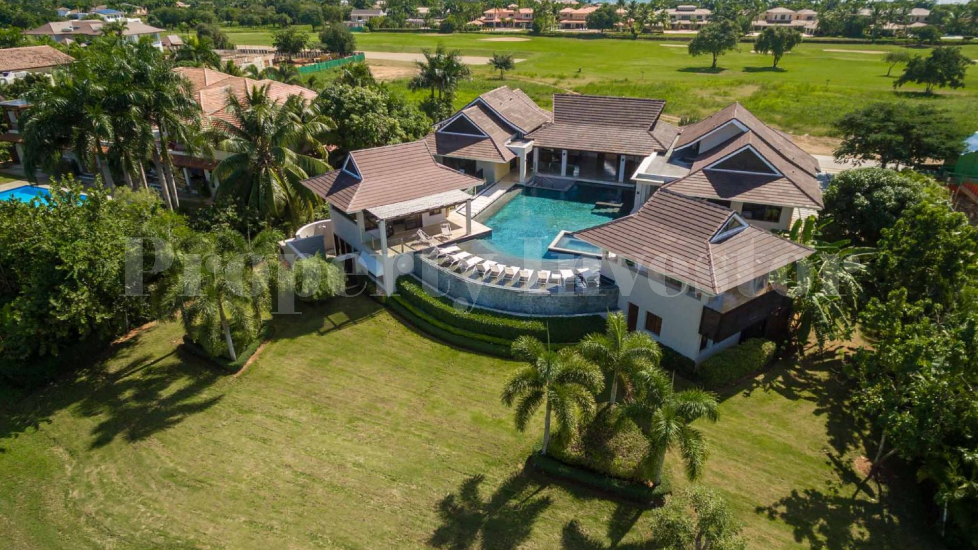 Extravagant 6 Bedroom Luxury Designer Golf Villa for Sale in La Romana, Dominican Republic