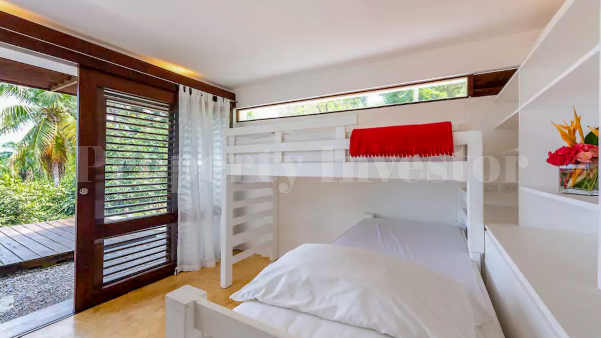 Эко ретрит на 5 спален с ручной отделкой с невероятными видами на океан и тропические сады рядом с Лас-Терренас, Доминиканская Республика