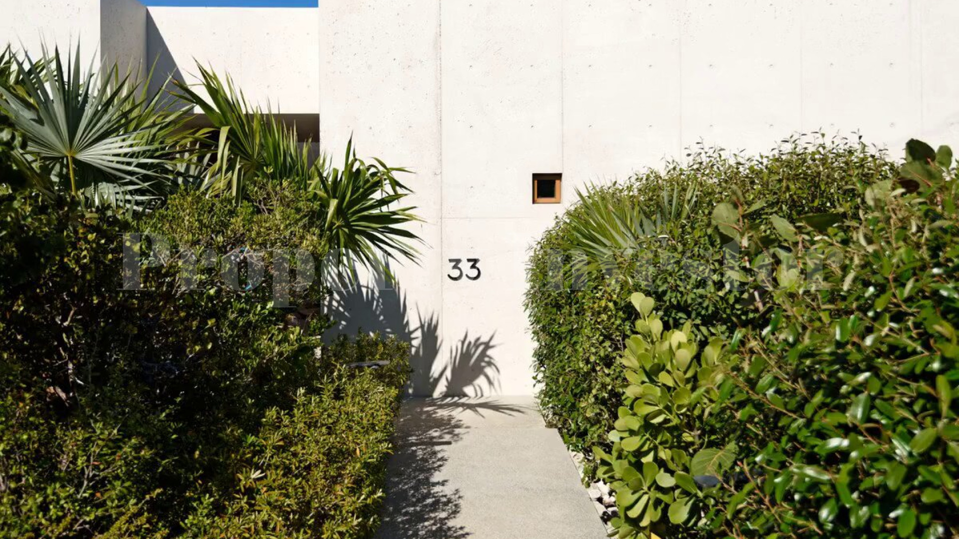 3 Bedroom Luxury Waterfront Designer Villa for Sale in Silly Creek, Providenciales, Turks & Caicos