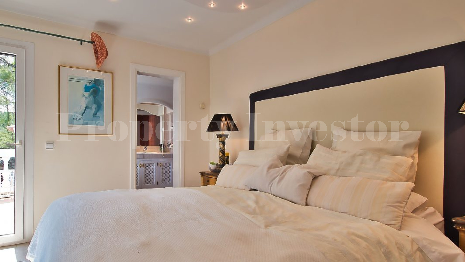 6 Bedroom Mediterranean Villa with Guest House Within Walking Distance to the Port