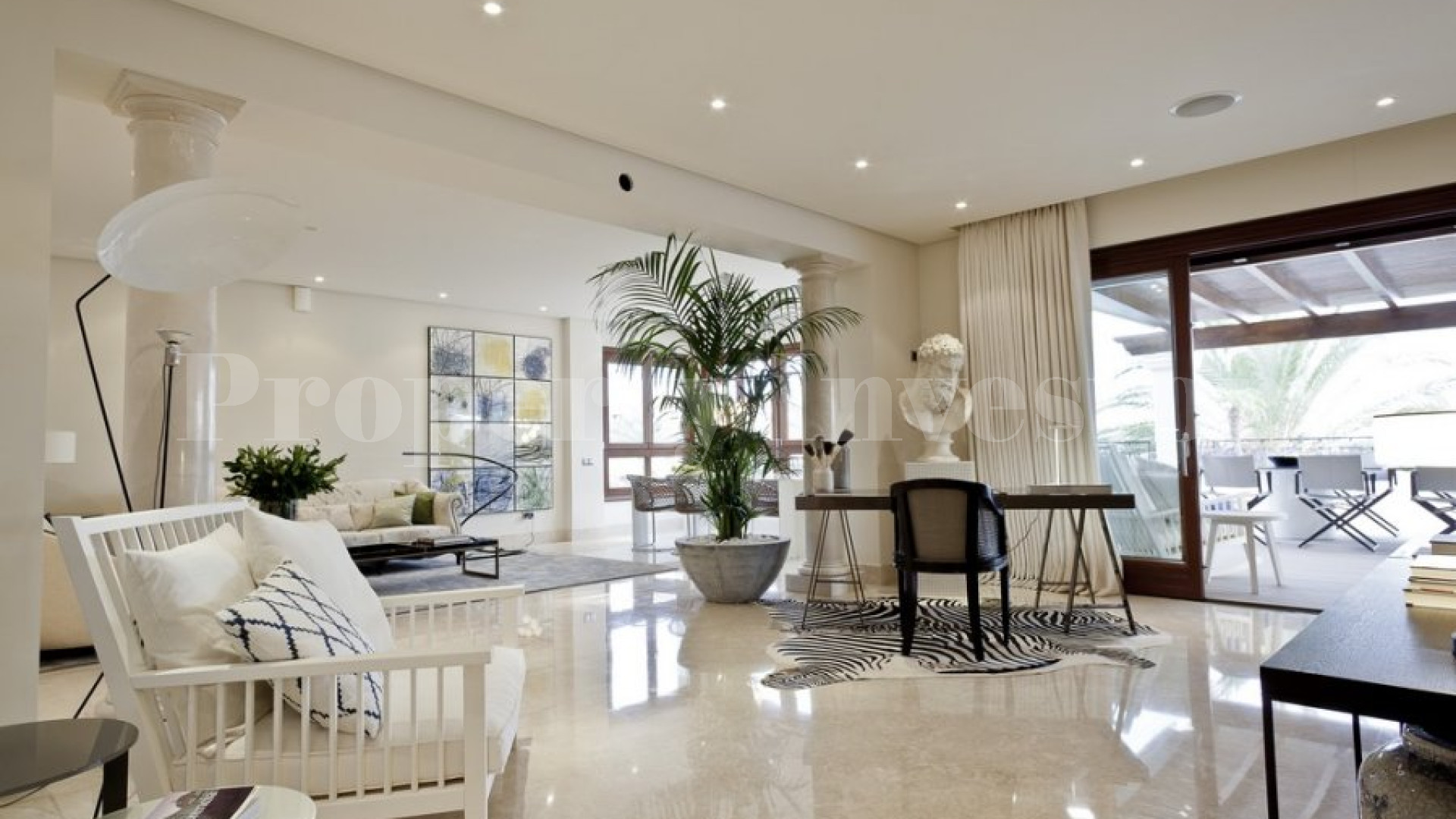 4 Bedroom Luxury Duplex Penthouse in Los Monteros Playa