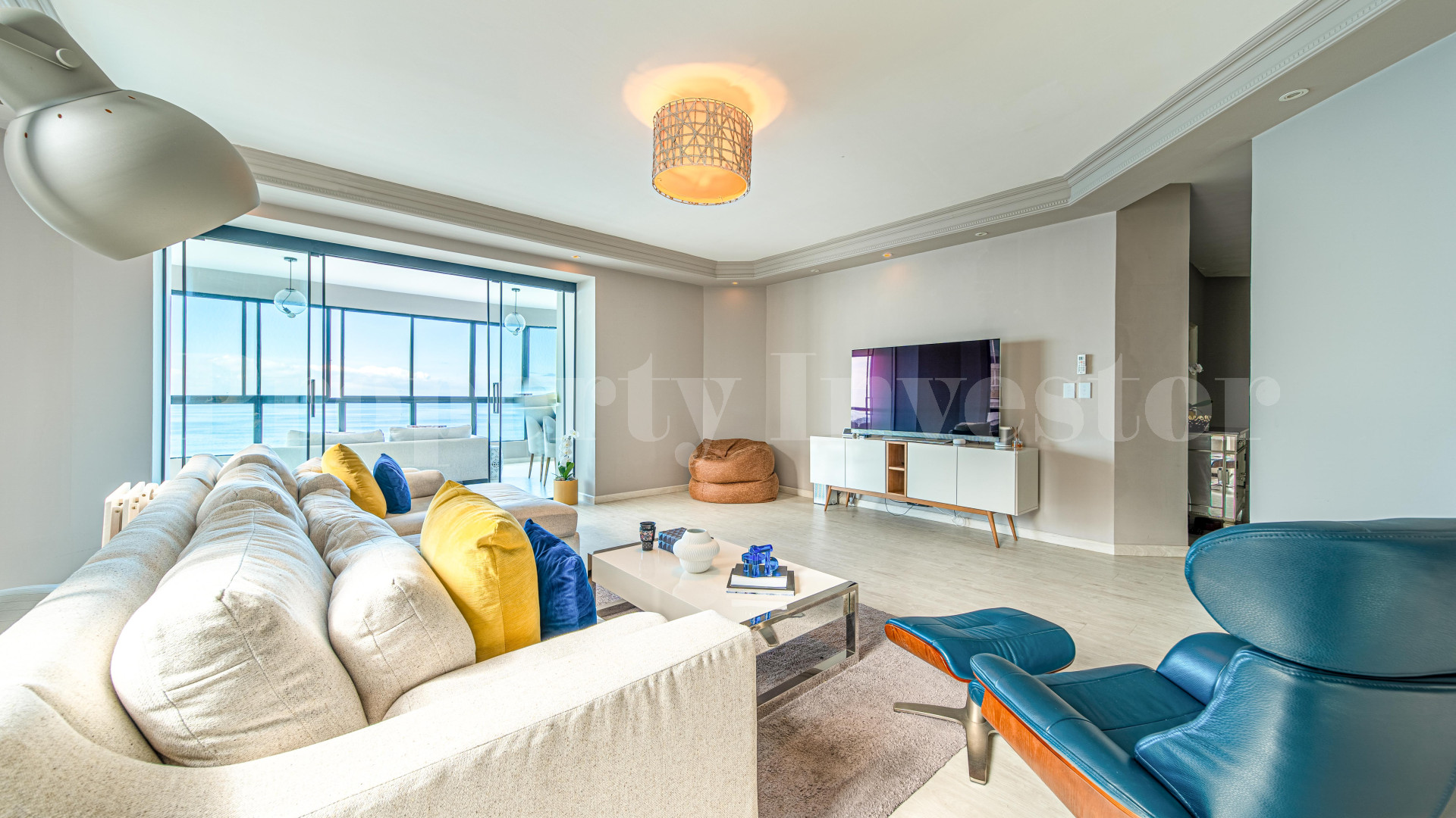 Iconic 5 Bedroom Luxury Condominium with Unparalleled City Views for Sale in Panama City