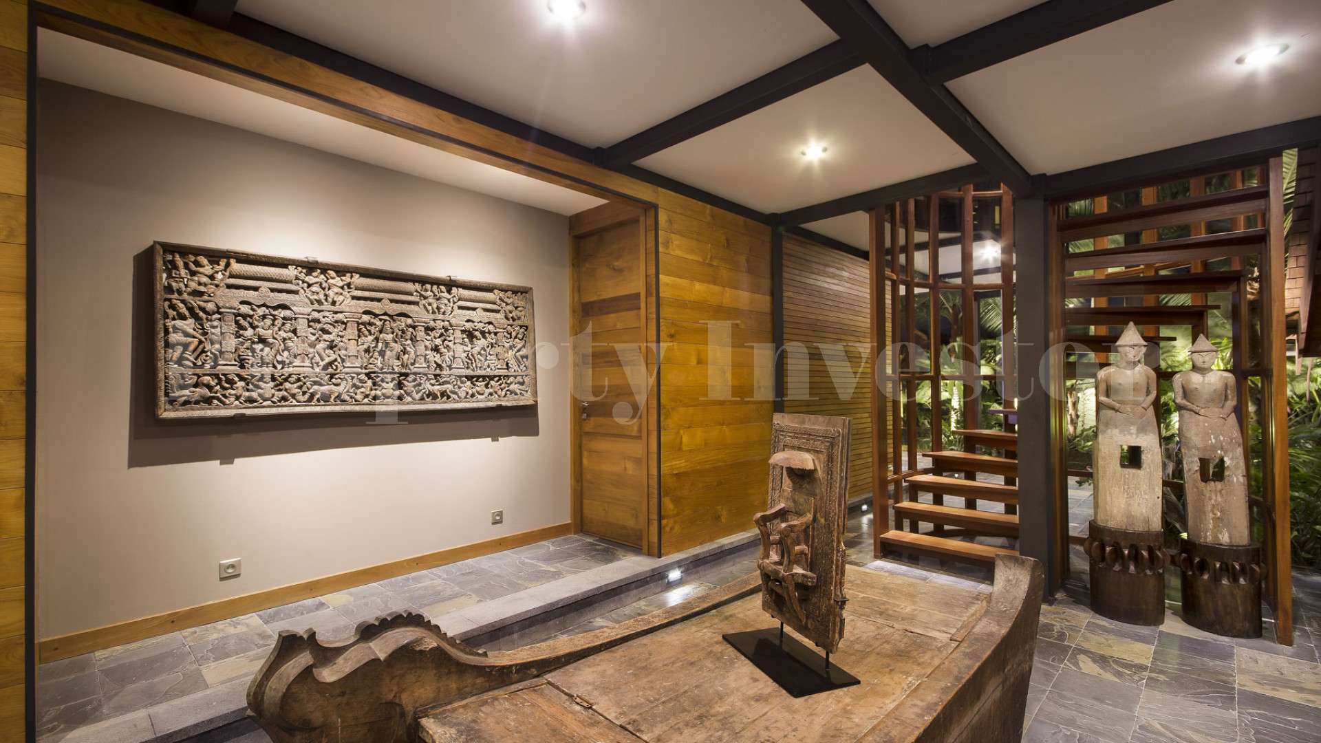 Exquisite 5 Bedroom Luxury Estate with 3 Uniquely Designed Villas & Manicured Gardens for Sale in Pererenan, Bali