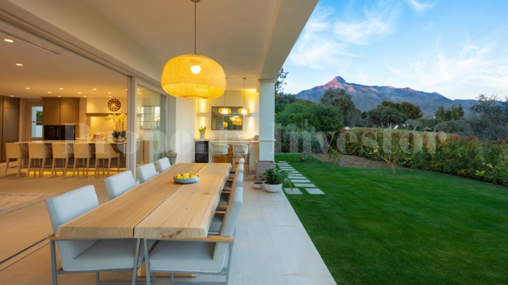 Ultra Exclusive 6 Bedroom Golf Villa for Sale in Nueva Andalucia, Marbella, Spain
