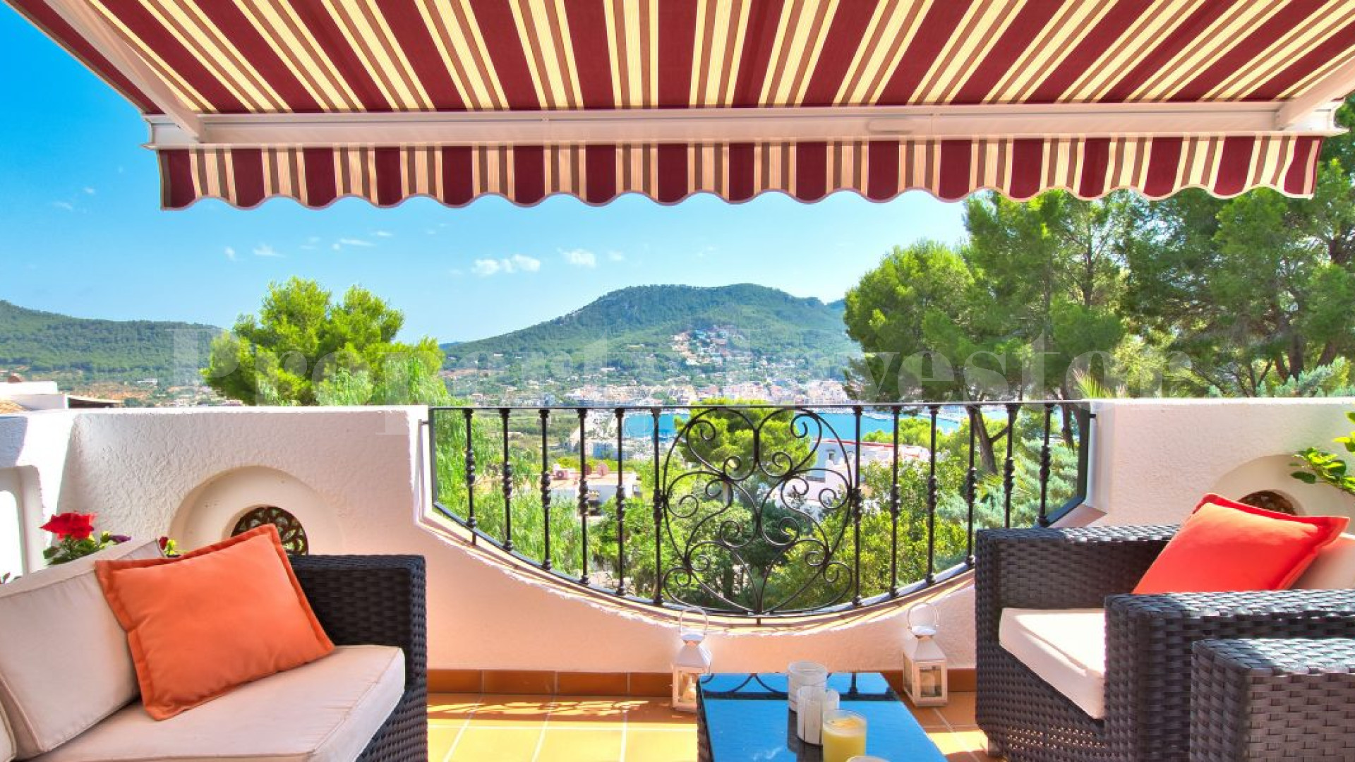 6 Bedroom Mediterranean Villa with Guest House Within Walking Distance to the Port
