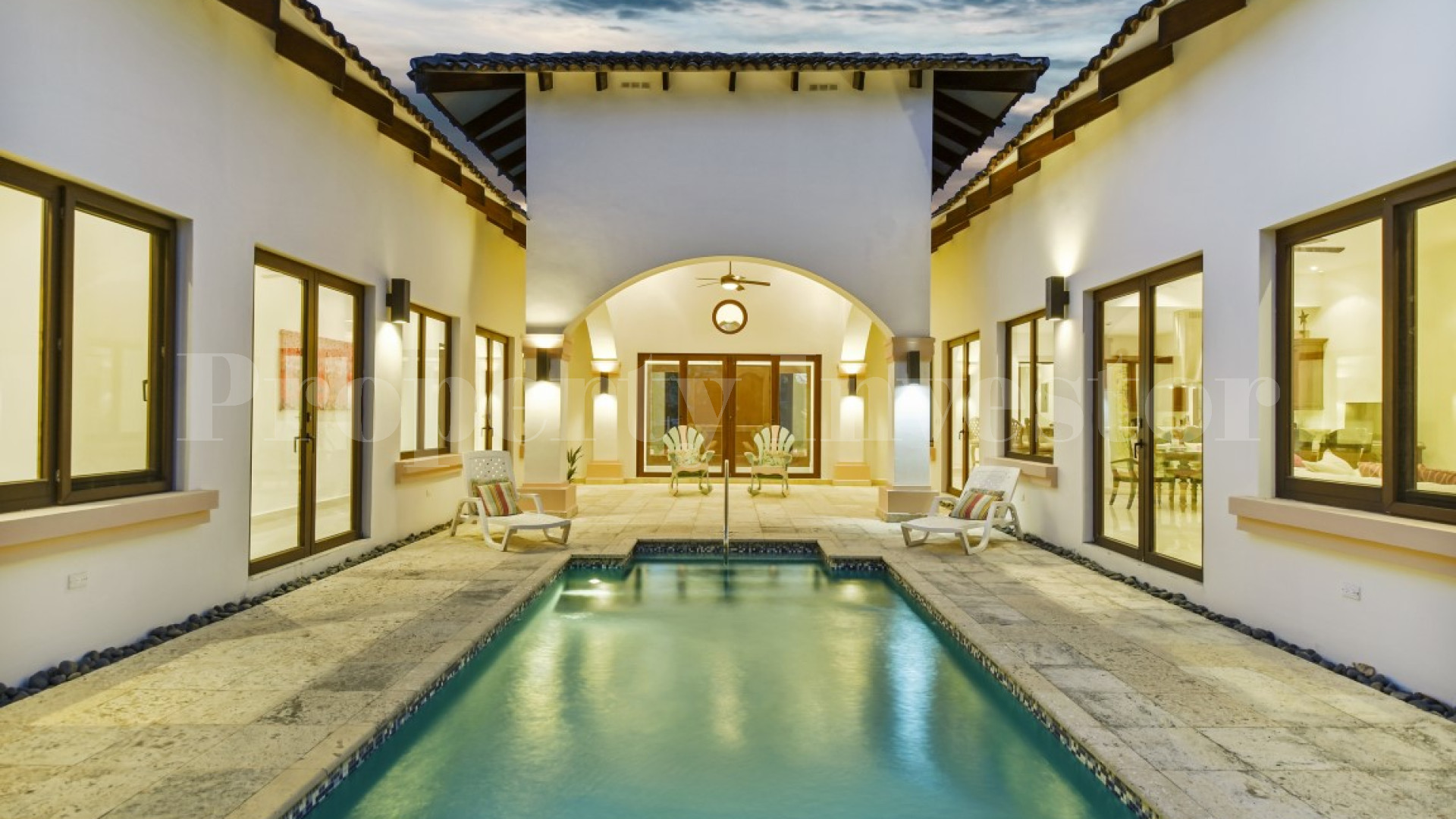 Elegant 4 Bedroom Beachfront Estate for Sale in Pedasi, Panama