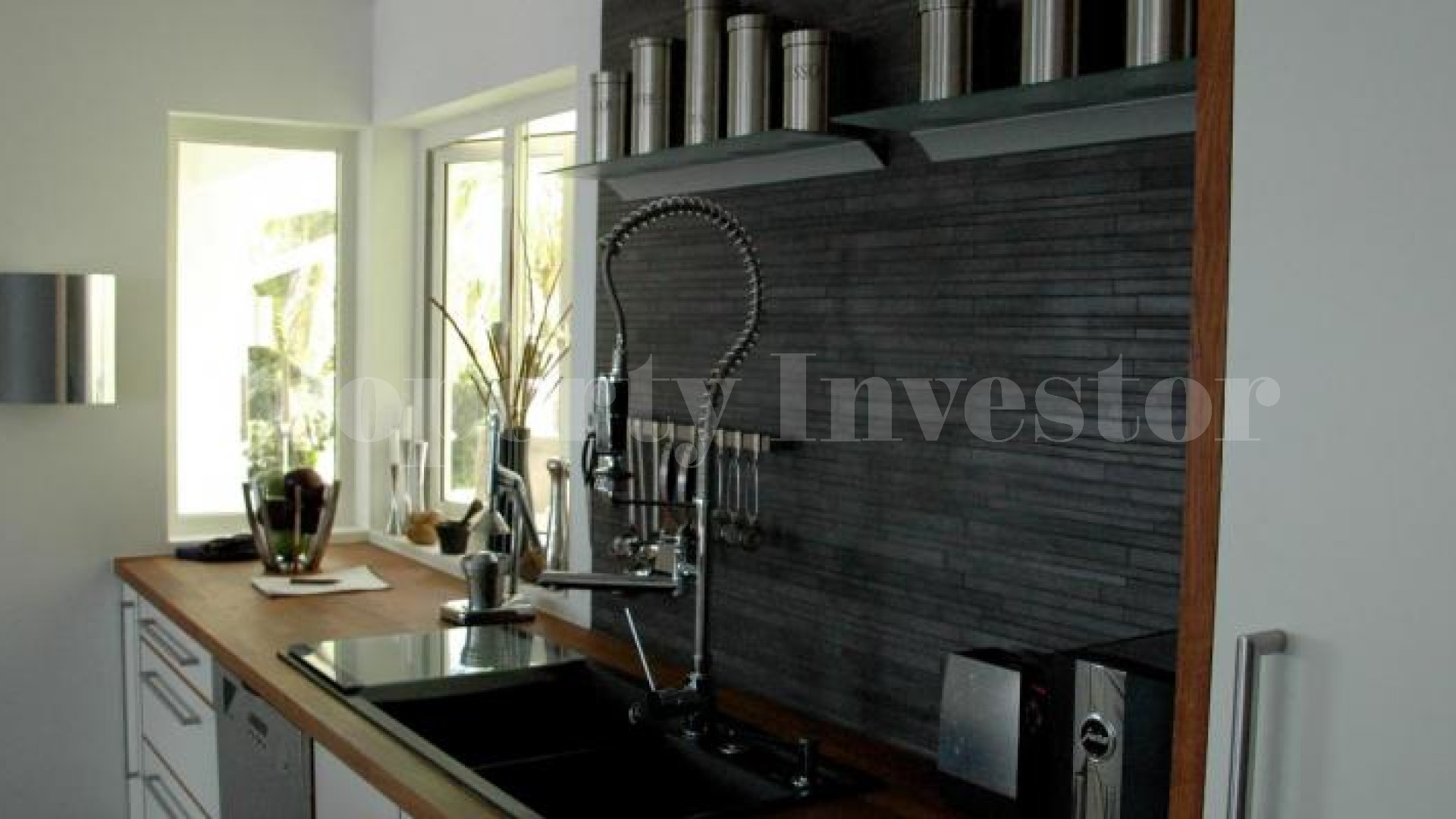 Fantastic 2 Bedroom Luxury Villa with Spectacular Panoramic Sea Views Overlooking Surfer's Beach, Seychelles