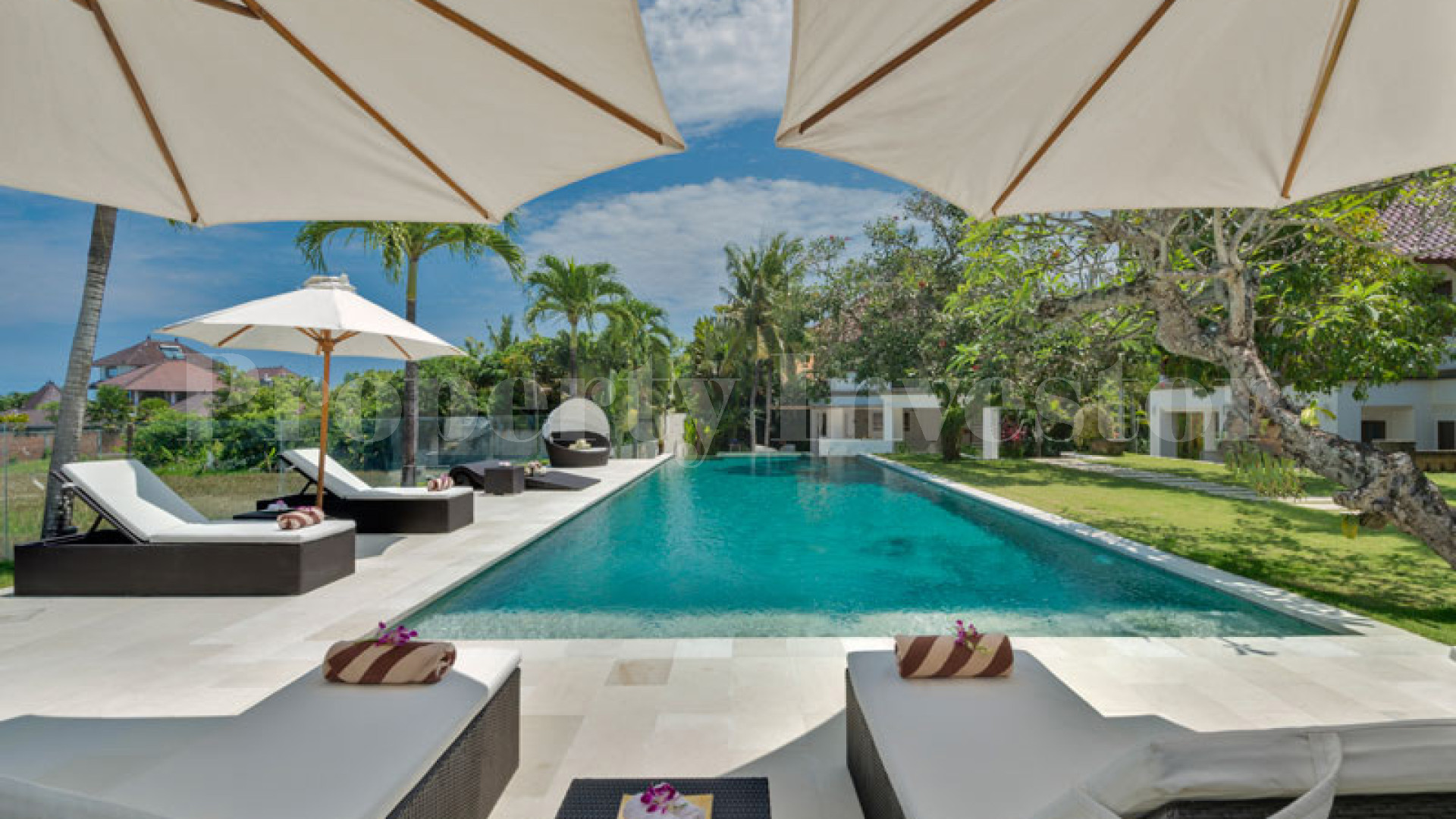 Magnificent 8 Bedroom Beachfront Estate for Sale in Canggu Pererenan, Bali