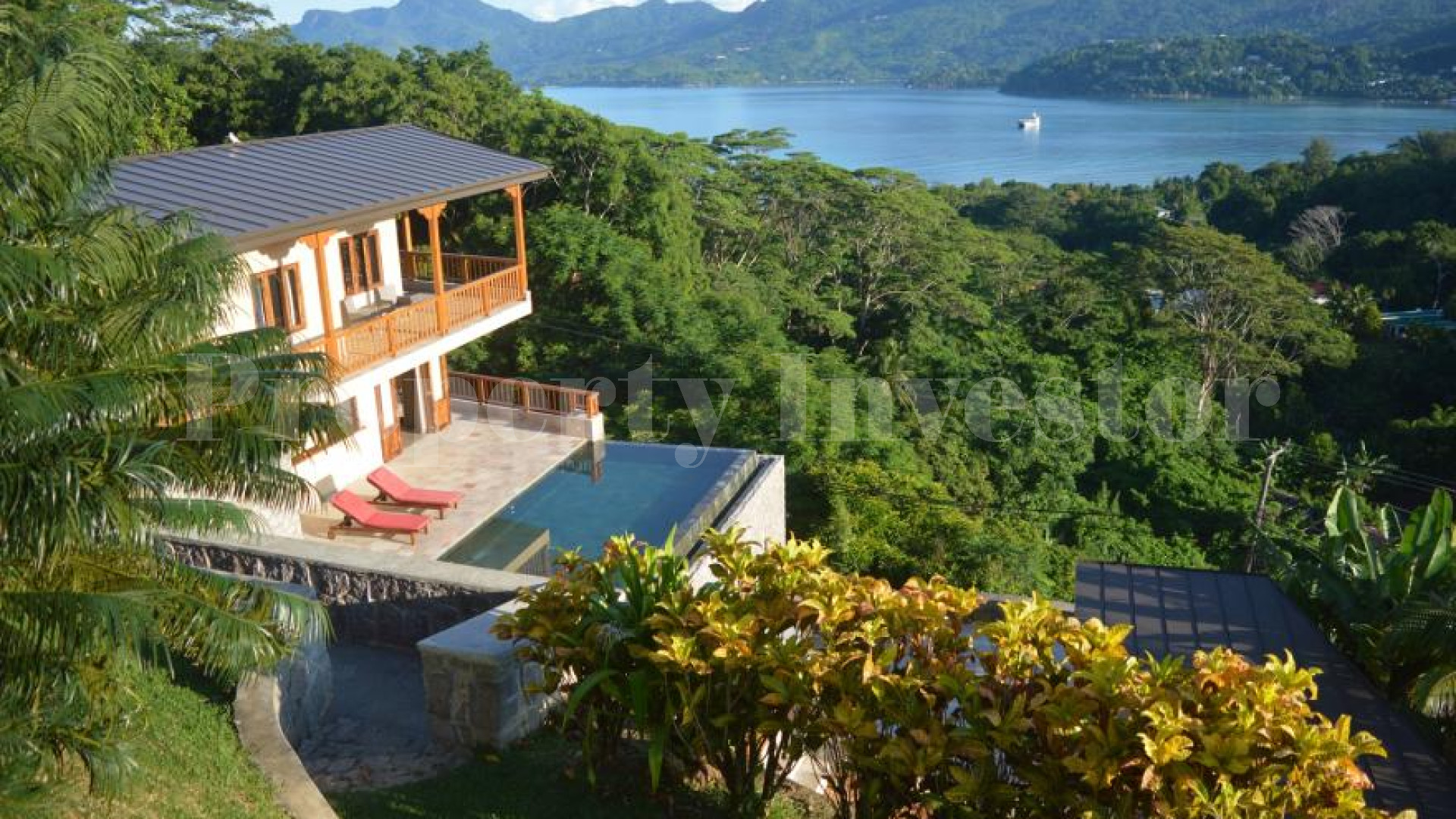Small 7 Bedroom Boutique Retreat for Sale in Seychelles