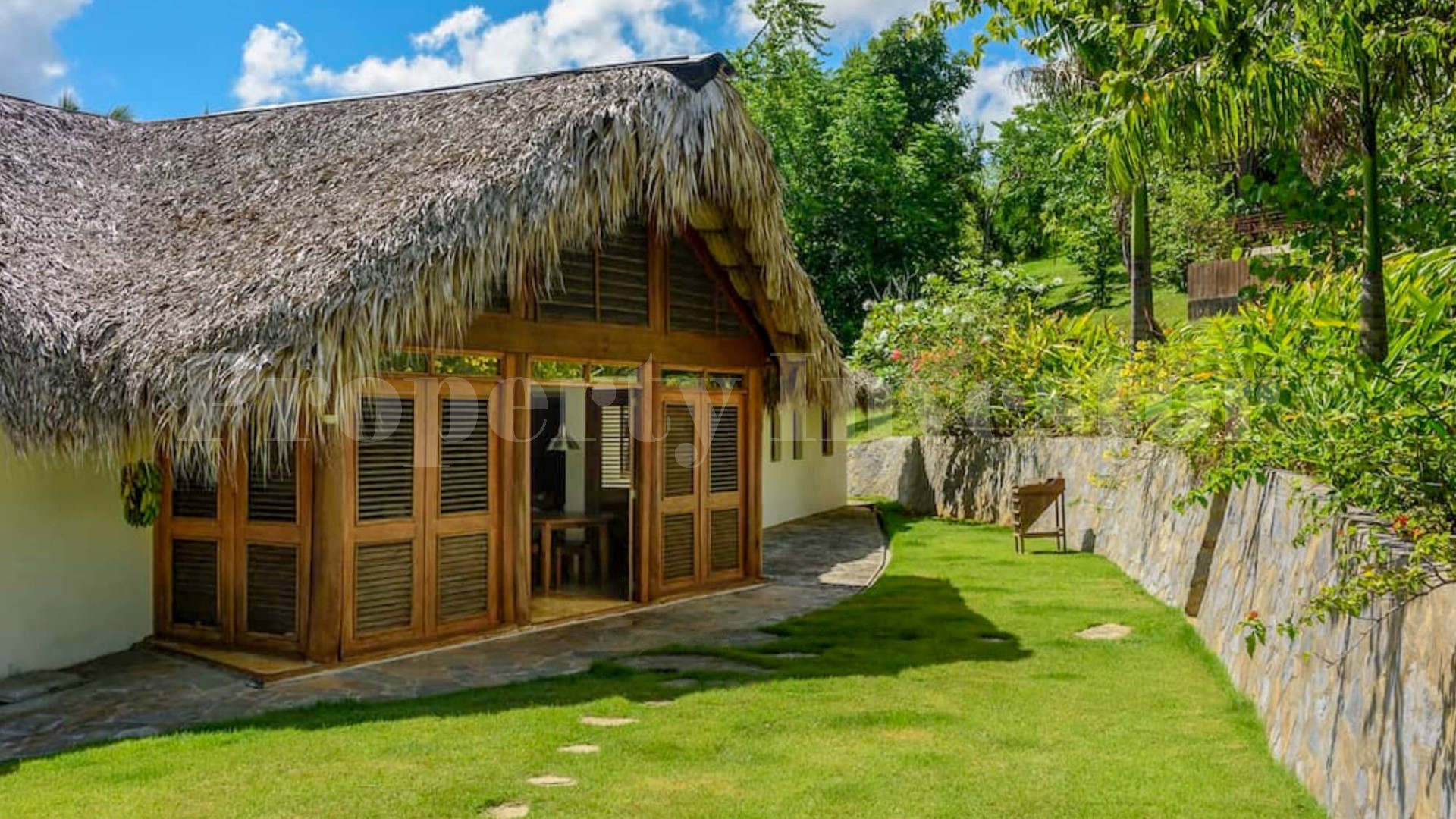 Эко ретрит на 5 спален с ручной отделкой с невероятными видами на океан и тропические сады рядом с Лас-Терренас, Доминиканская Республика