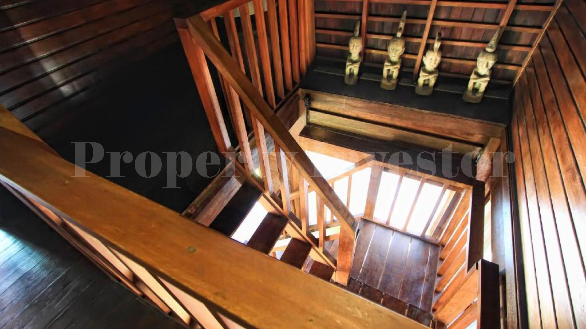 Impressive 4* Star 7 Villa Sustainable Beachfront Eco Resort on Nusa Ceningan, Indonesia