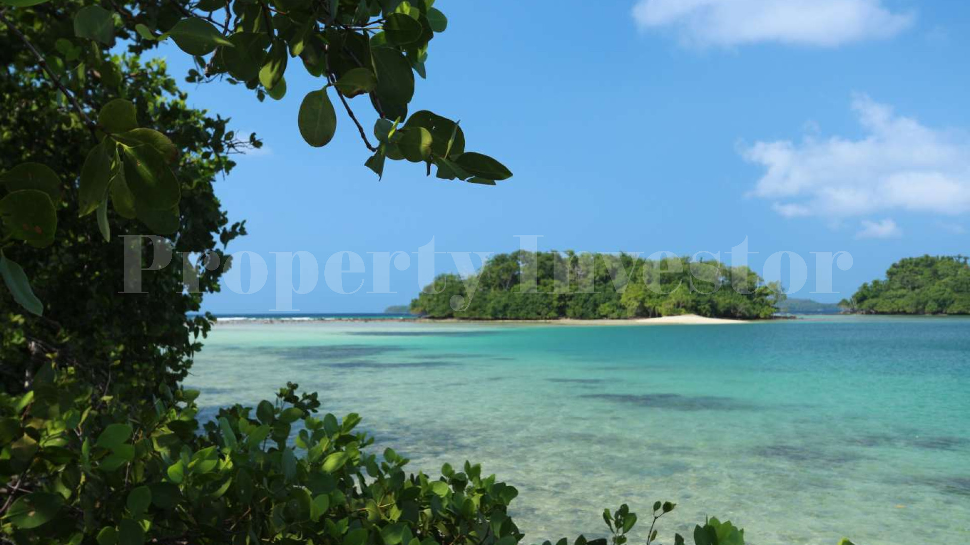 Продается чудесный зеленый частный остров 10,6 га с резиденцией в Вануату