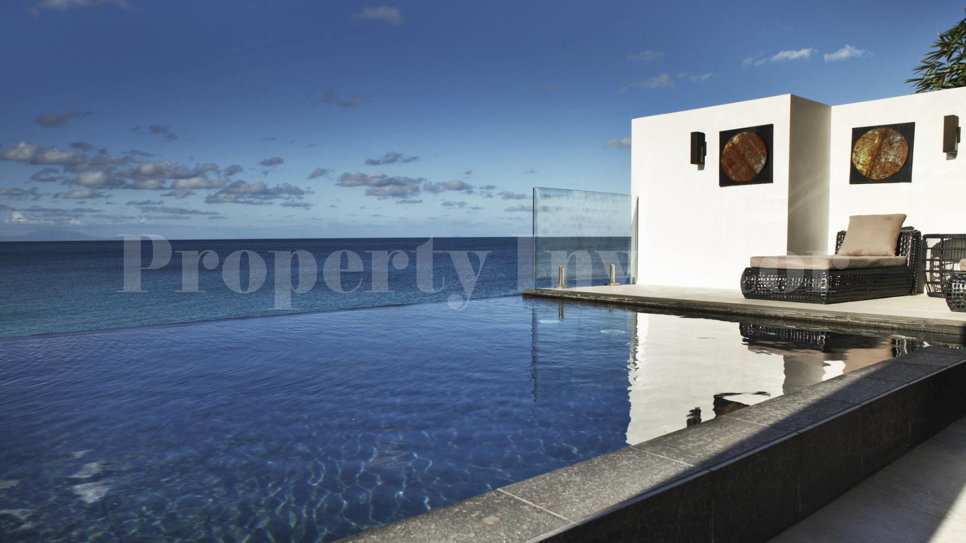 4 Bedroom Beach House "Barracuda 7"