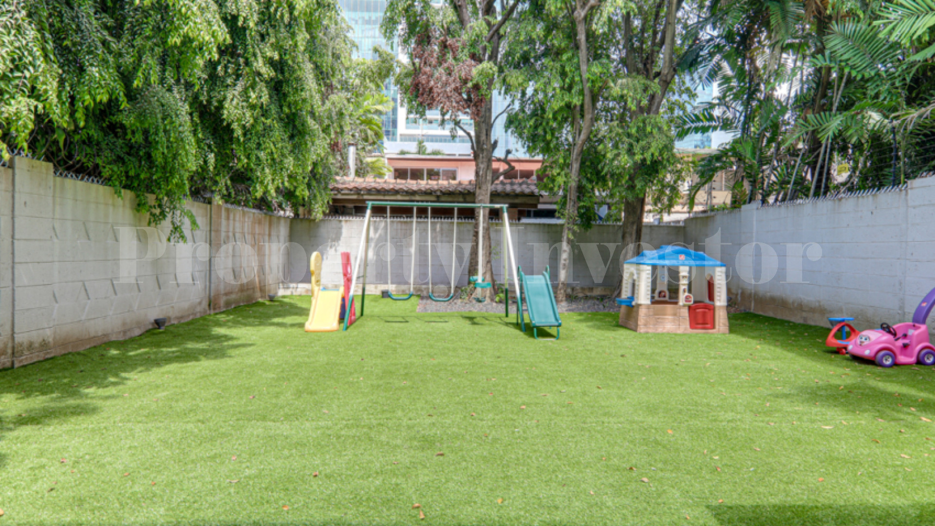 Beautifully Renovated 4 Bedroom Modern Three-Storey Home for Sale in Paitilla, Panama City