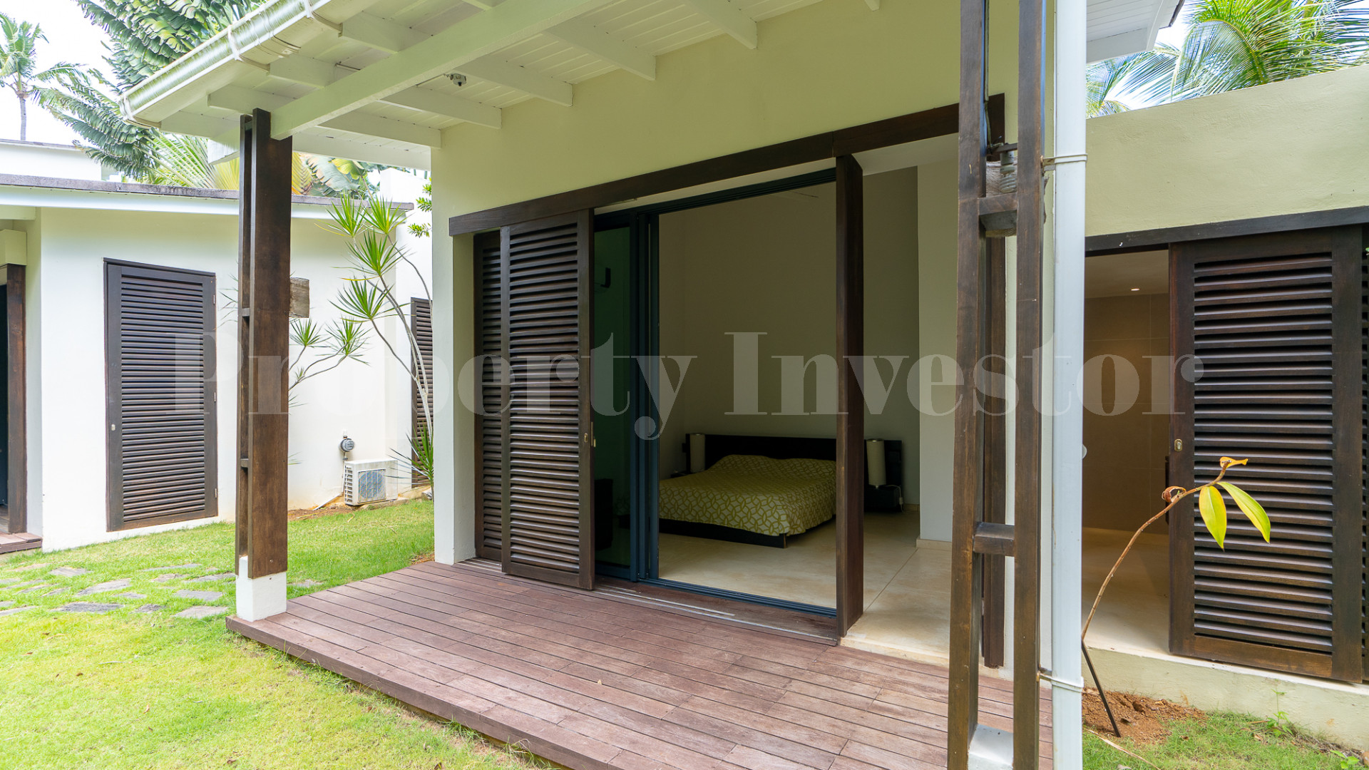 Modern 4 Bedroom Pool Villa for Sale in Playa Bonita, Dominican Republic