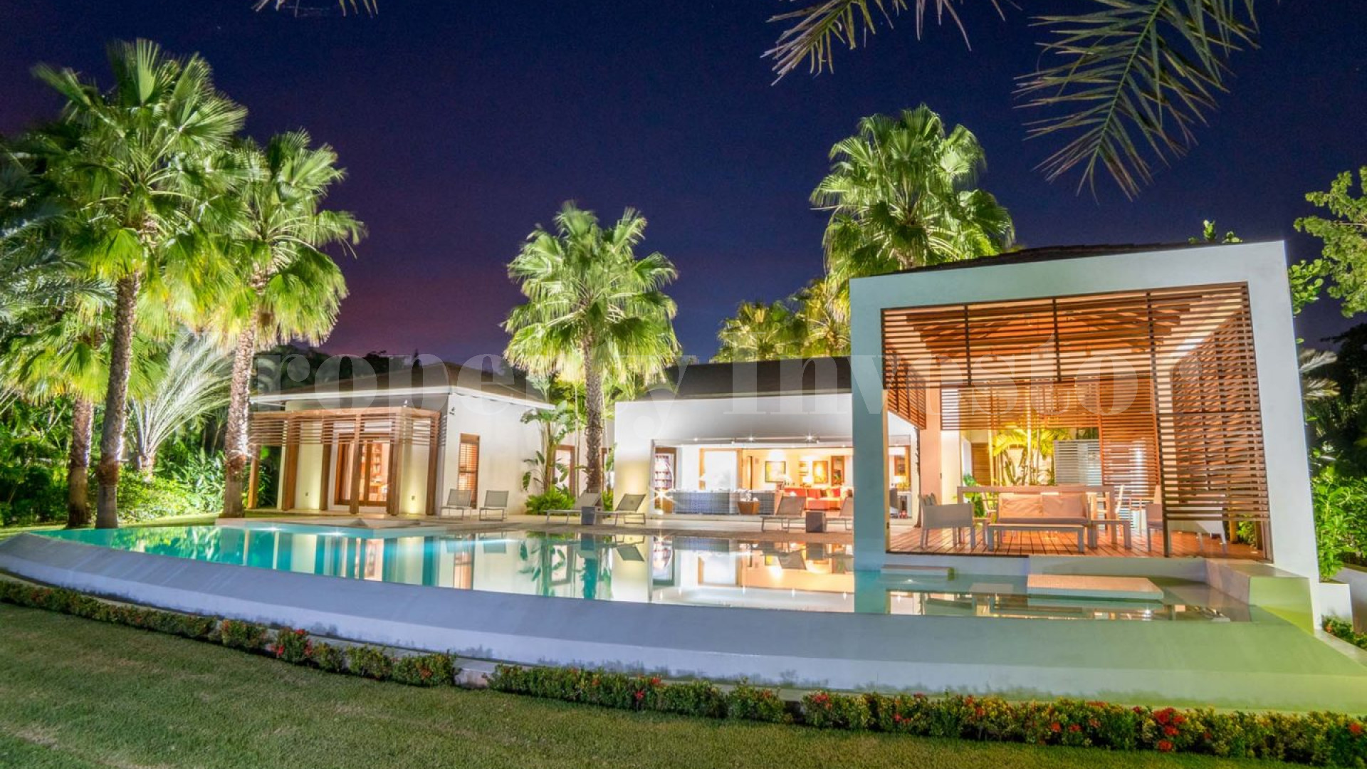 Modern 4 Bedroom Luxury Golf Villa for Sale in La Romana, Dominican Republic