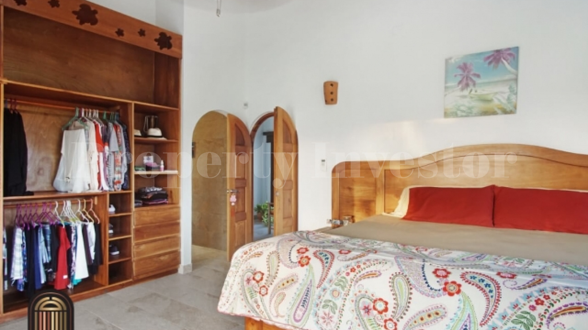 Красивый дом на 2 спальни на берегу моря с кристально прозрачным бассейном и домашним офисом в Педаси, Панама