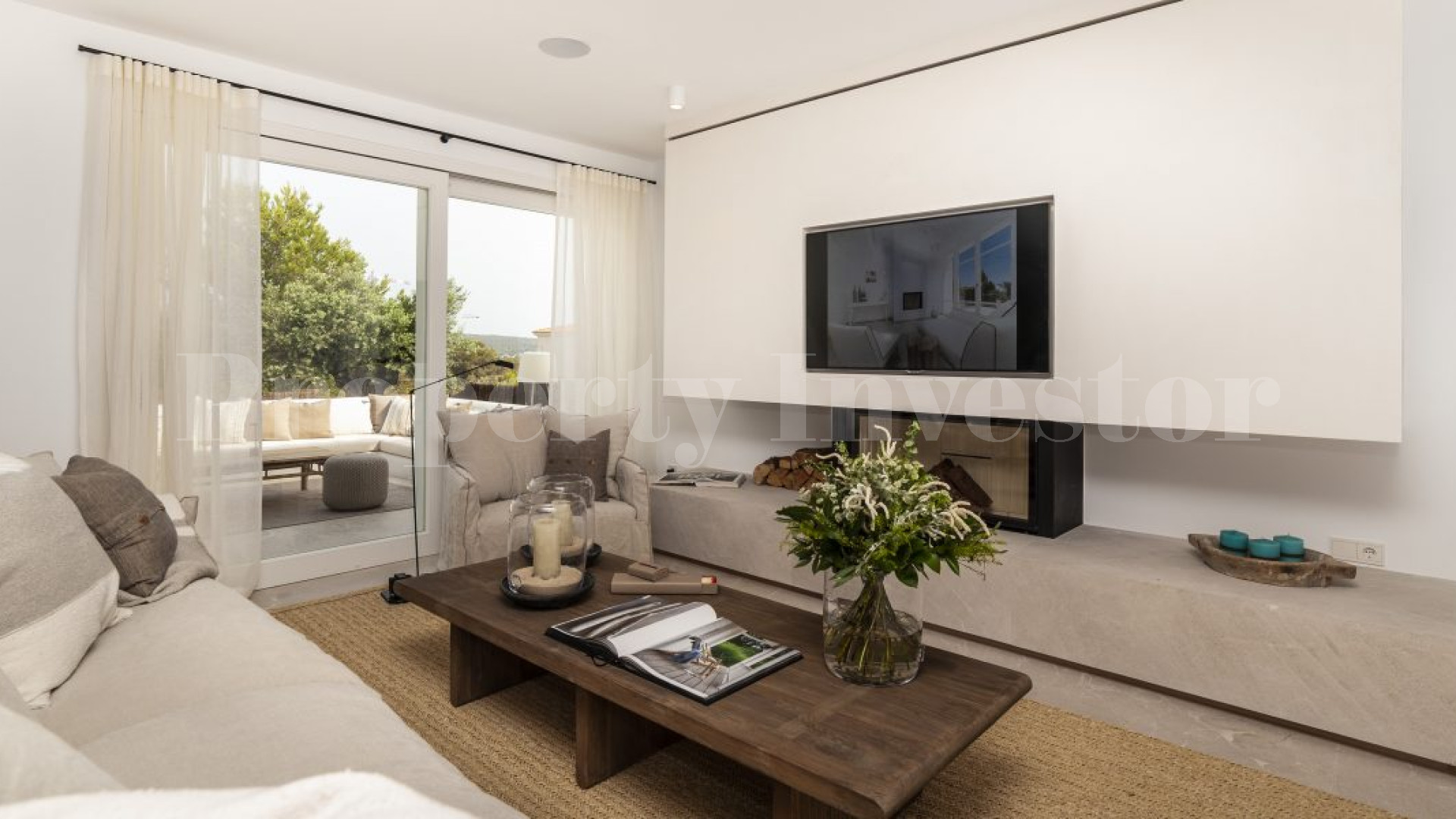 4 Bedroom Sea View Beach Villa in Nova Santa Ponsa