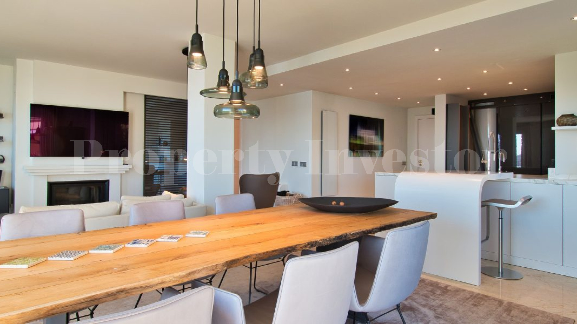 Luxury First Line 2 Bedroom Sea View Apartment in Cala Vinyes