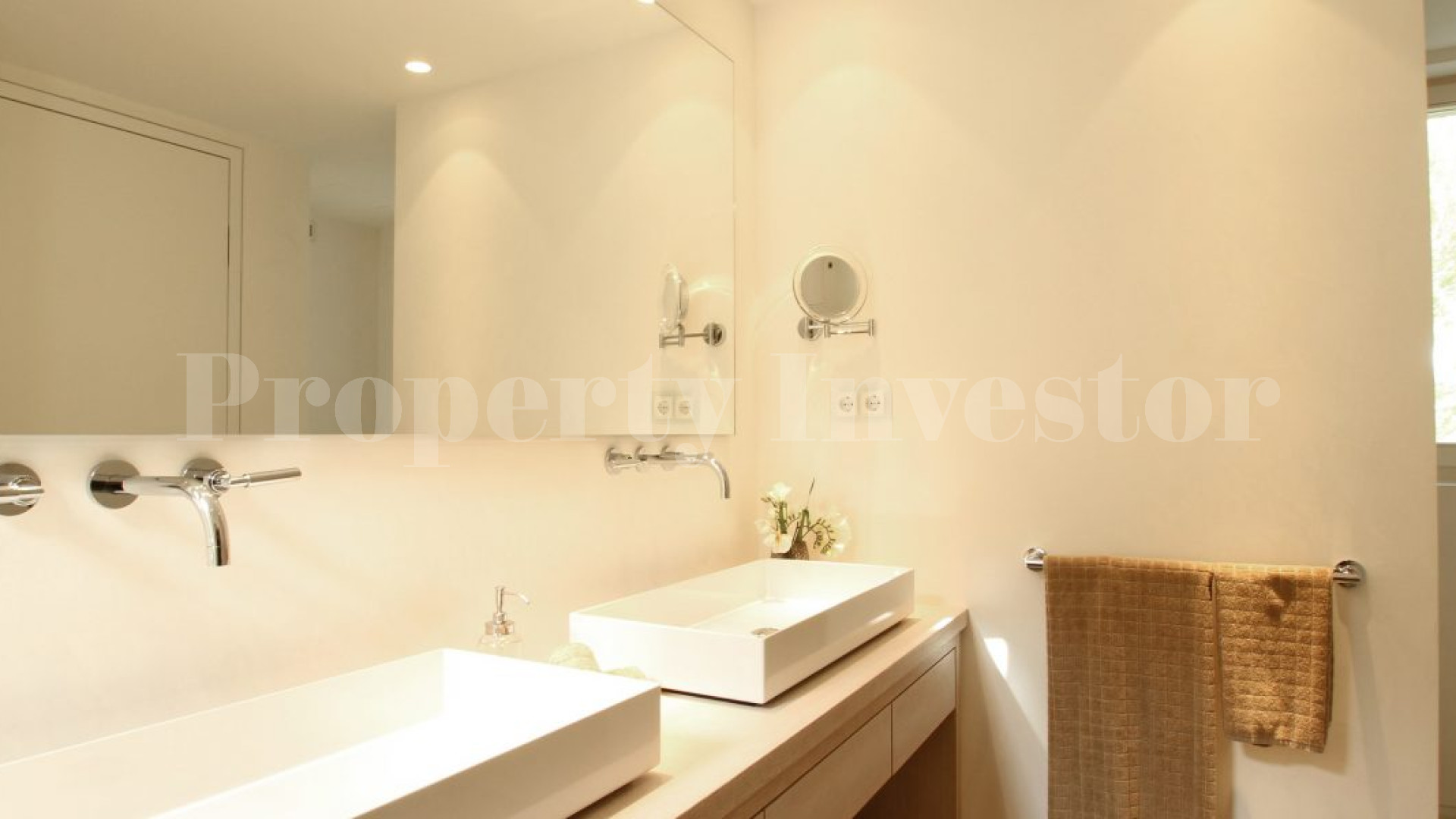 Luxury 6 Bedroom Mansion with Rental License in the Centre of Port Andratx