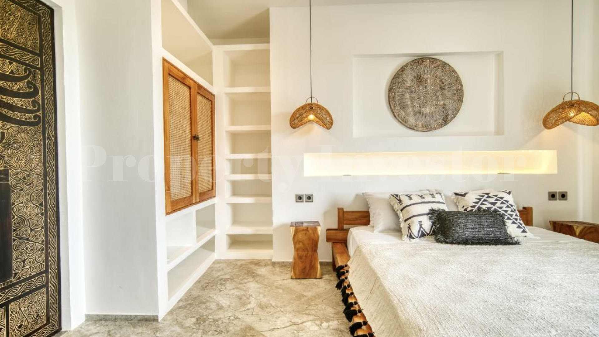 Stylish 2 Bedroom Luxury Beachside Villa for Sale in Canggu Pererenan, Bali