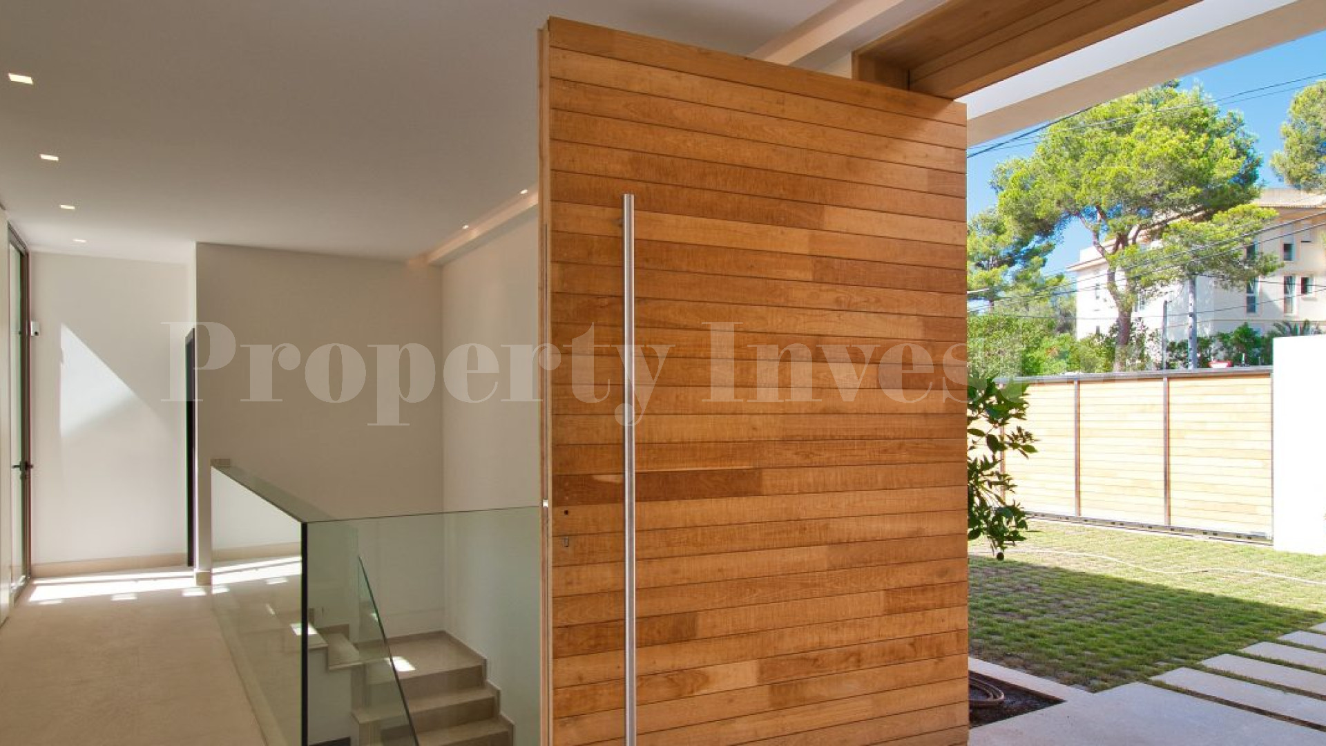 Exclusive New 4 Bedroom First Line Villa in “Club Náutico” in Santa Ponsa