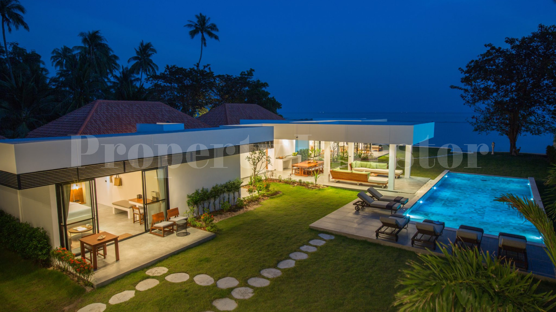 Продаётся идеальная современная вилла с 7 спальнями на пляже в Самуи