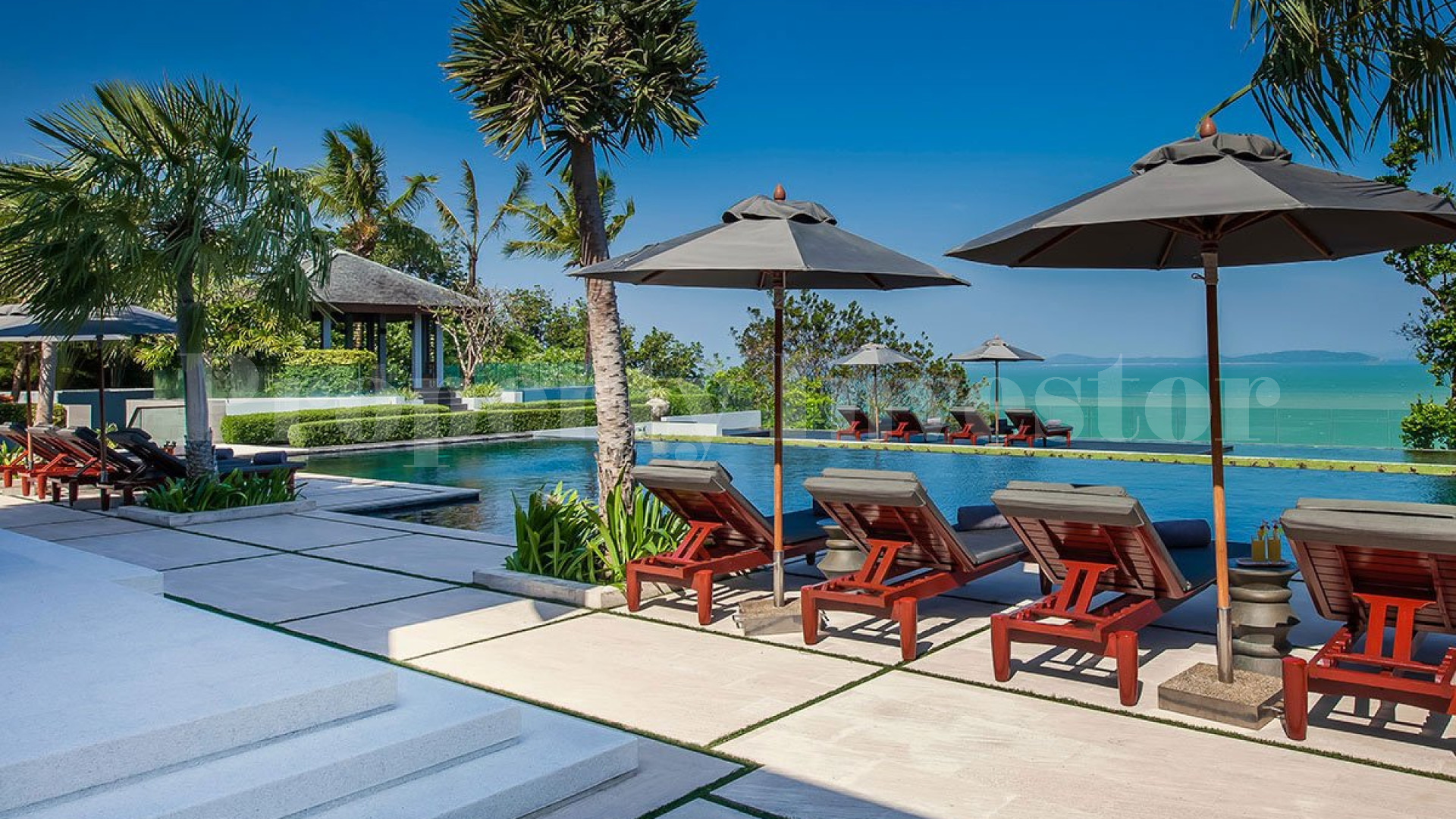 Захватывающая роскошная вилла на 9 спален со своим доступом к пляжу в Кейп Яму, Пхукет