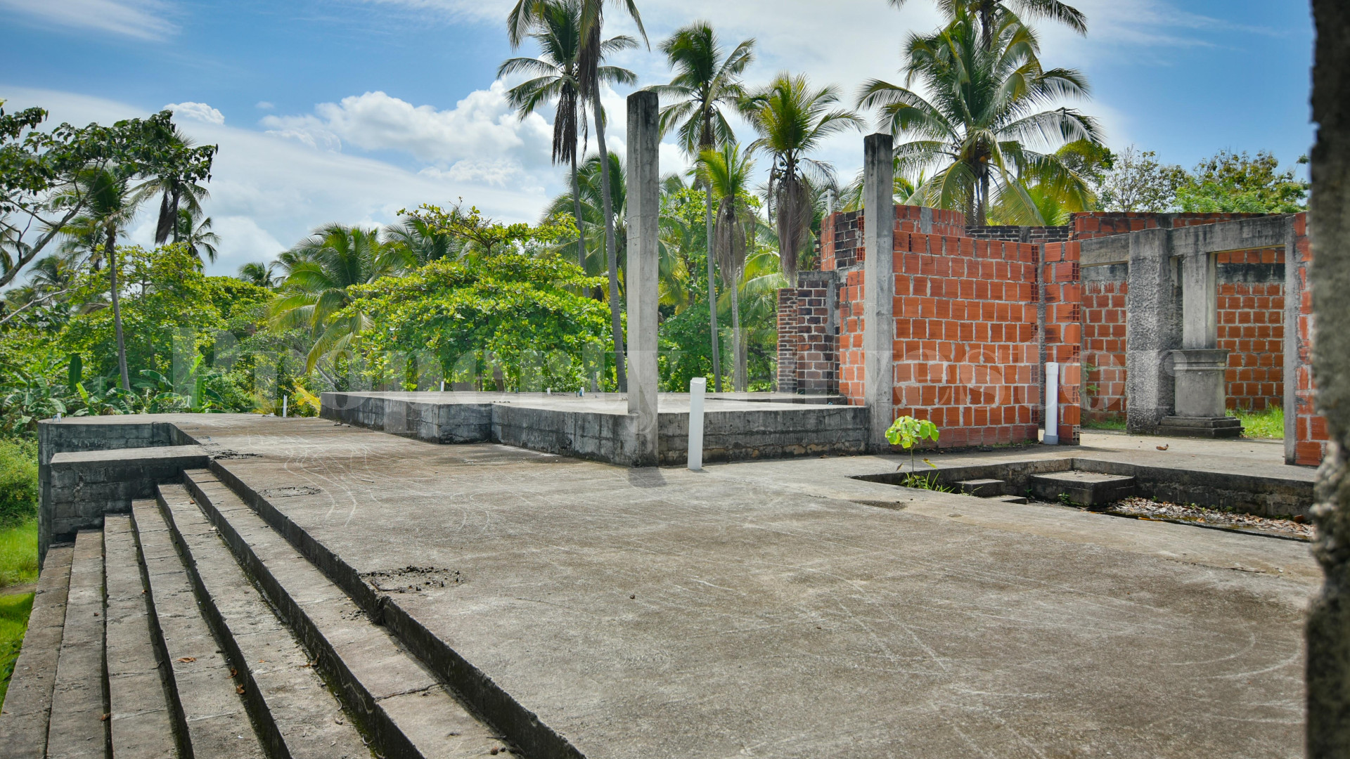 Magnificent 7 Bedroom Unfinished Beachfront Estate for Sale in Pedasi, Panama
