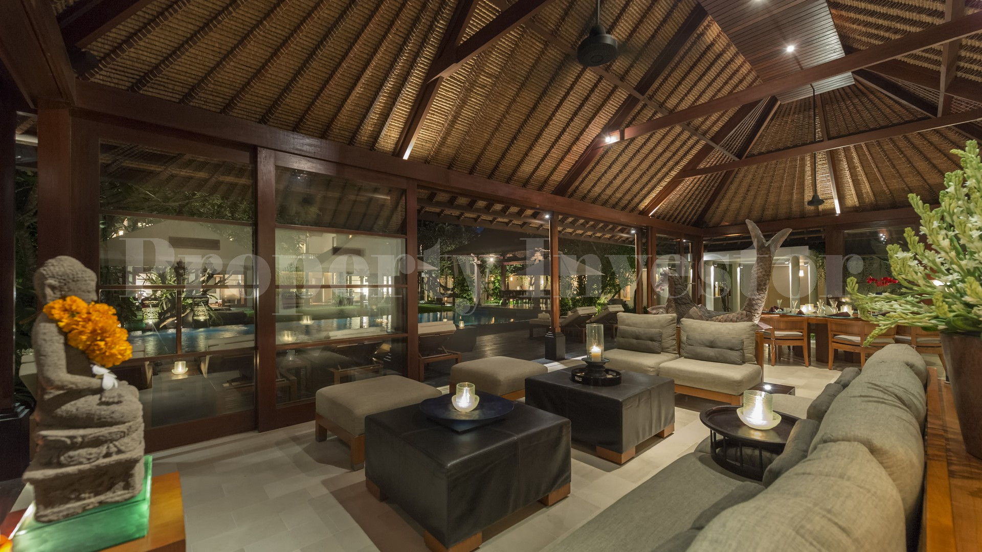 Chic 3 Bedroom Modern Balinese Villa in Prime Location for Sale in Seminyak, Bali