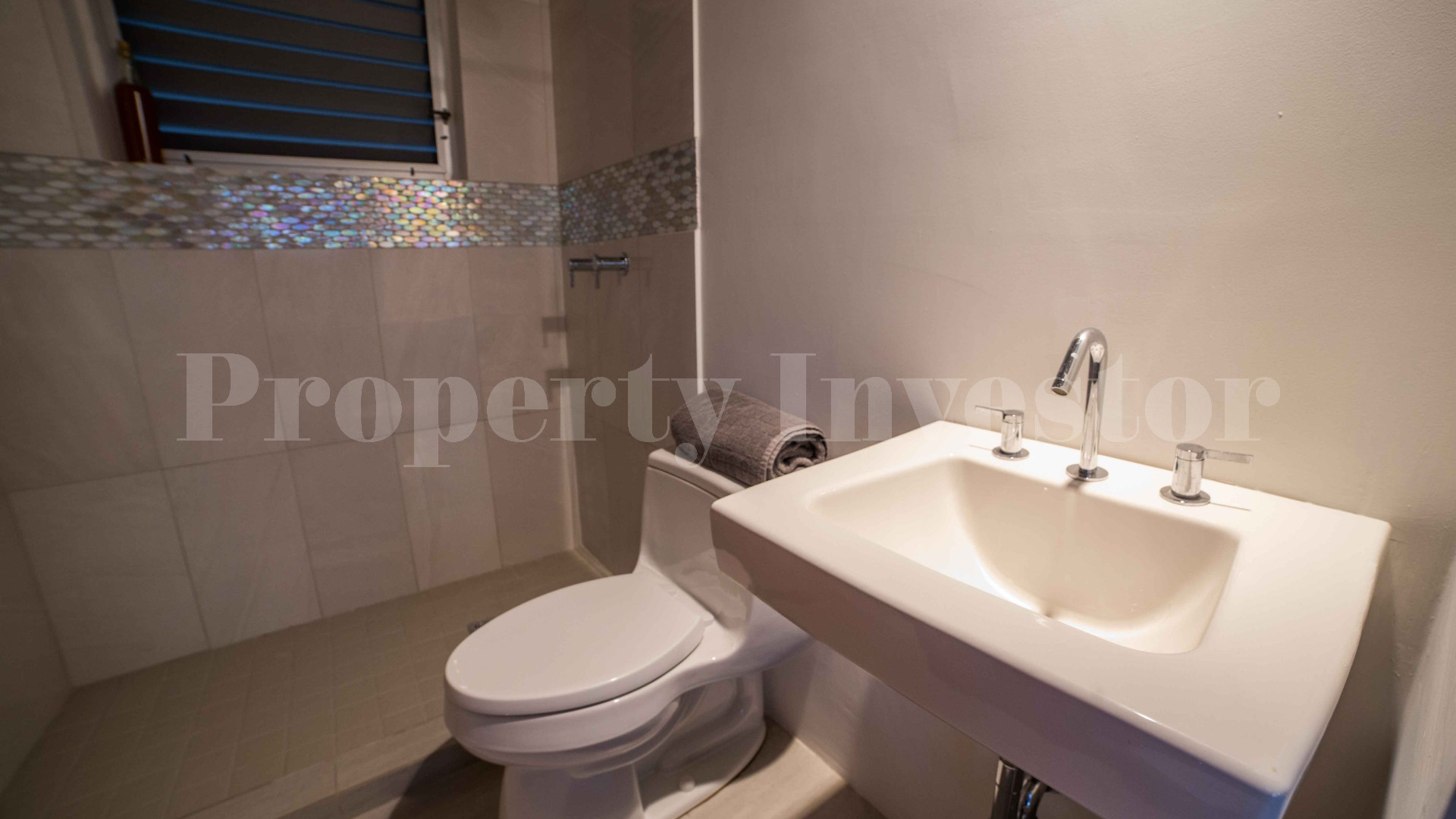 Spectacular 4 Bedroom Luxury Ocean View Home with 360° Panoramic Views for Sale in Playa Venao, Panama