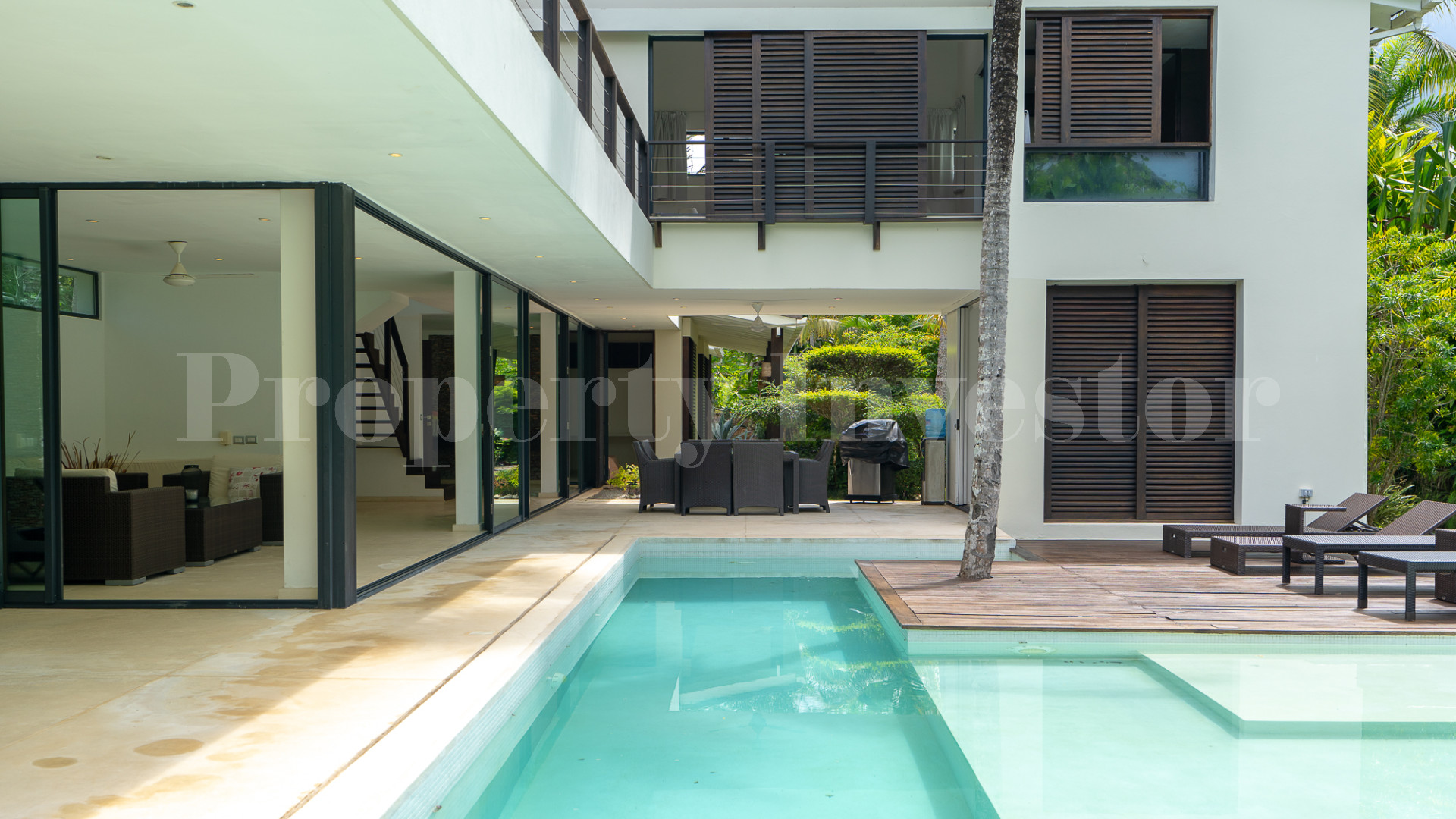 Modern 4 Bedroom Pool Villa for Sale in Playa Bonita, Dominican Republic