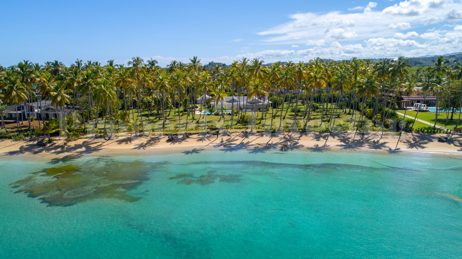 Самая восхитительная и роскошная вилла с 4 спальнями в Лас Терренас