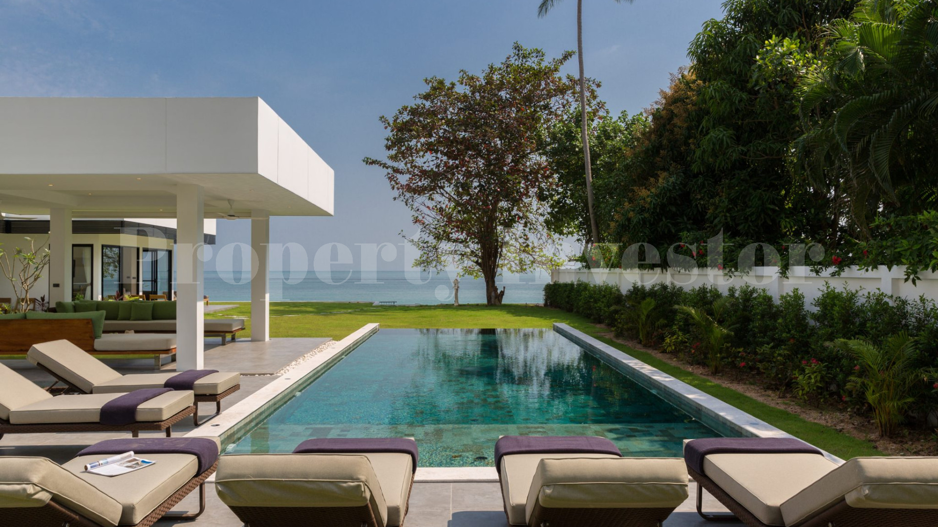 Продаётся идеальная современная вилла с 7 спальнями на пляже в Самуи