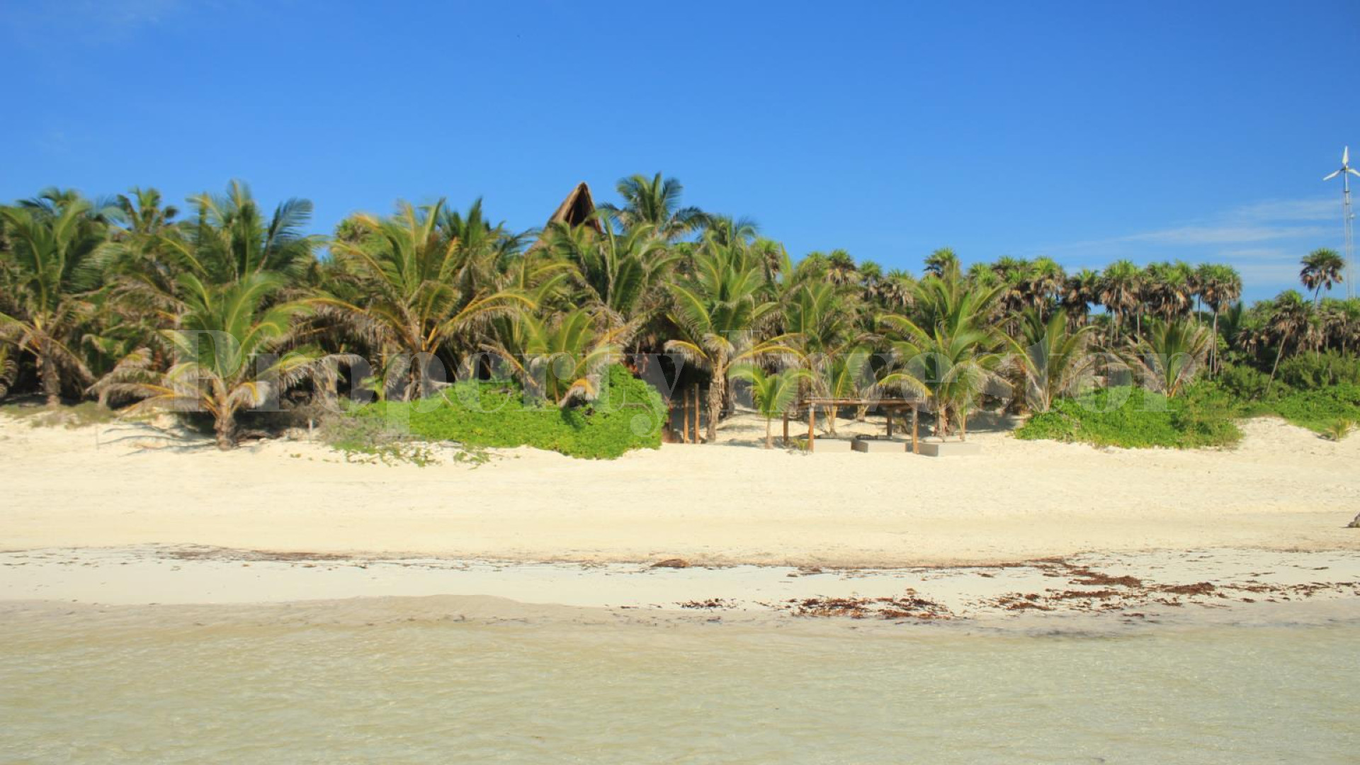 Неповторимая роскошная уединённая пляжная эко-вилла на 5 спален в биосферном заповеднике Сиан-Каан, Тулум, Мексика