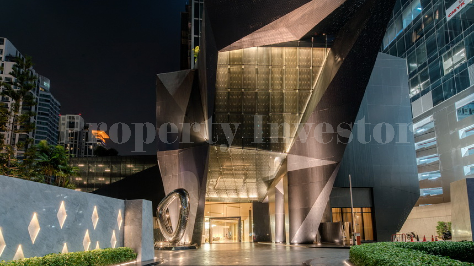 Эксклюзивный ультра роскошный пентхаус-апартамент на 3 спальни в Фром Фонг, Бангкок