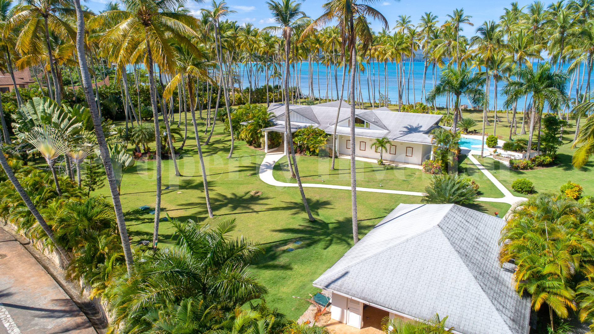 Самая восхитительная и роскошная вилла с 4 спальнями в Лас Терренас