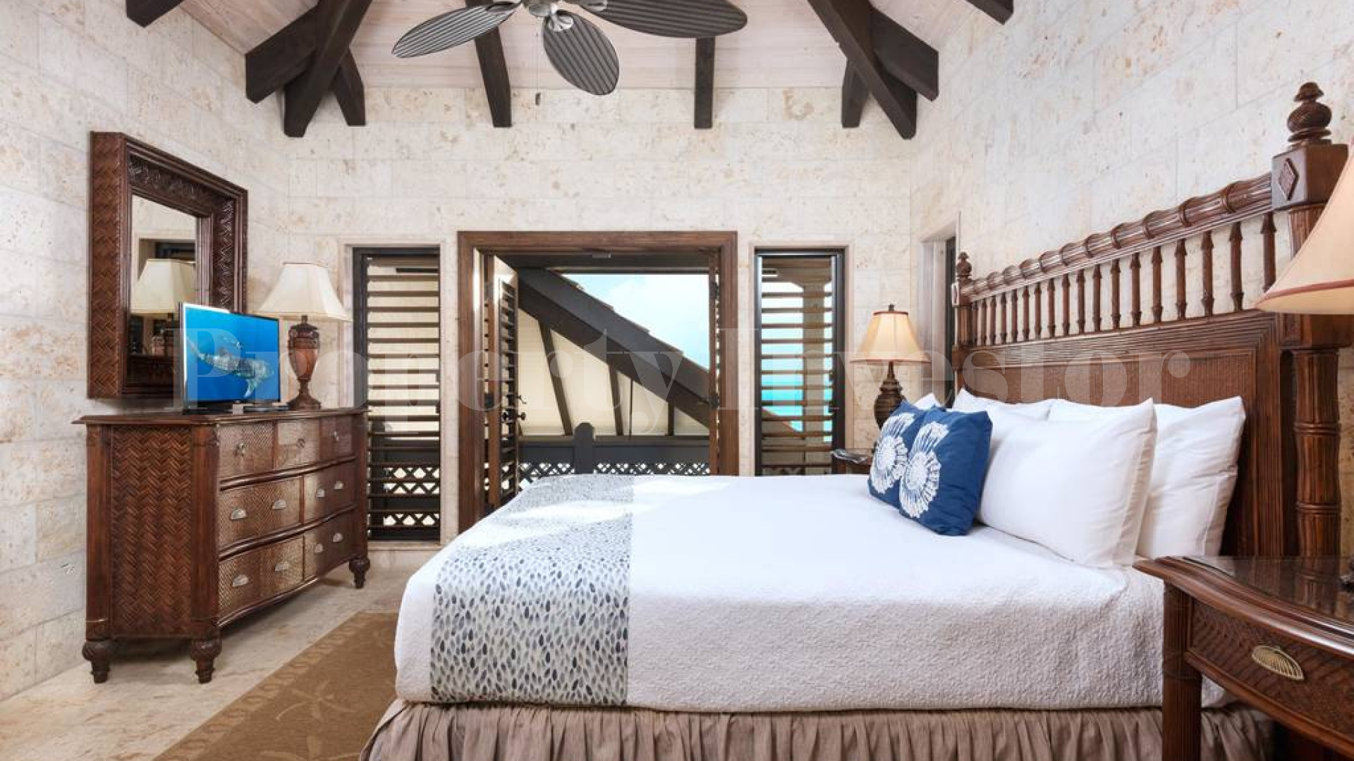 Incredible 6 Bedroom Luxury Oceanview Villa with Private Beach Access for Sale in Sapodilla Bay, Turks & Caicos