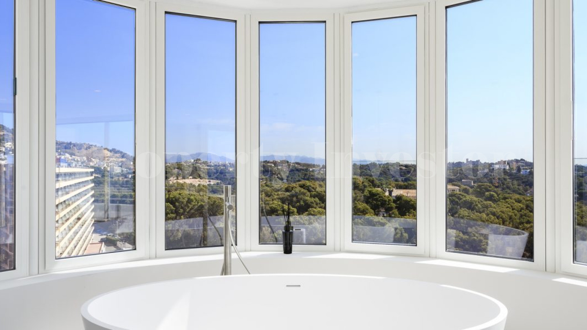 4 Bedroom High End Apartment with Panoramic Sea Views in San Augustin, Mallorca