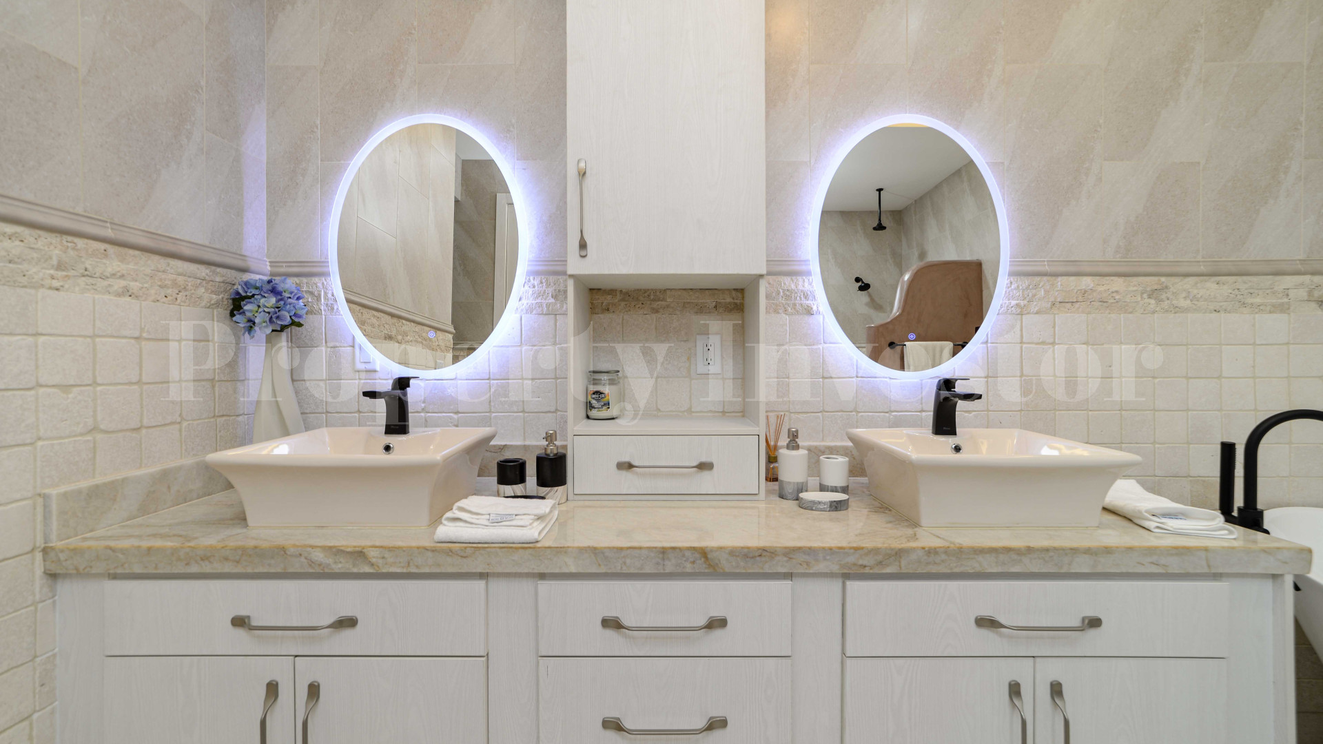 Brand New 3 Bedroom Luxury Oceanfront Villa for Sale in Pedasi, Panama