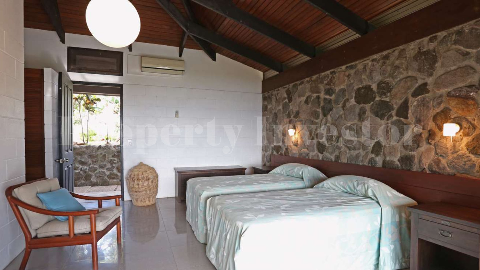 Остров 242 га на Фиджи