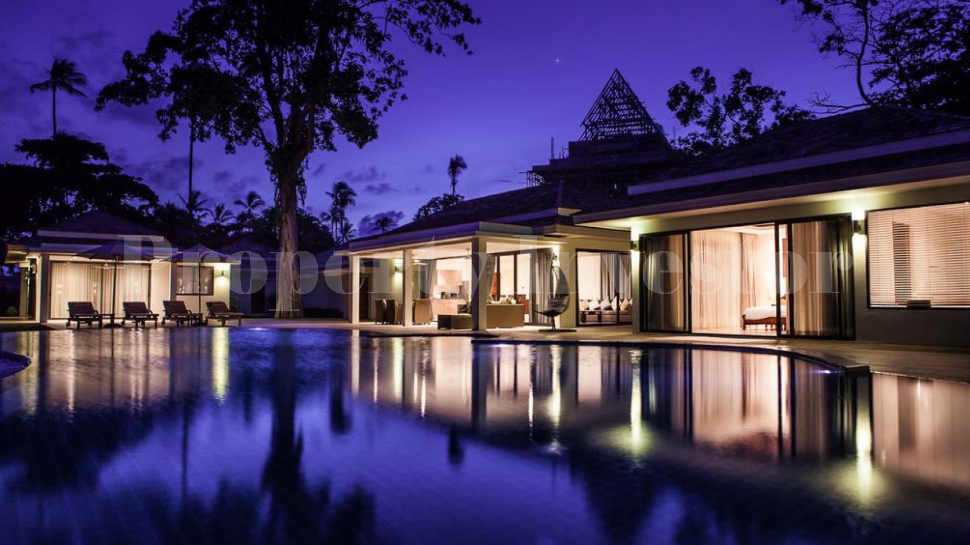 Прекрасная современная вилла на 4 спальни на пляже со своим приватным выходом к пляжу на о. Самуи, Тайланд