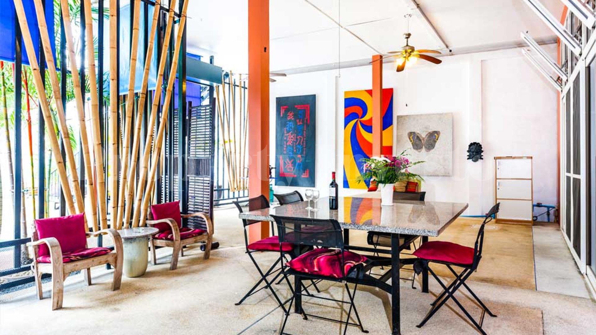 Яркая тропическая вилла на 5 спален в самом центре Патонга, Пхукет